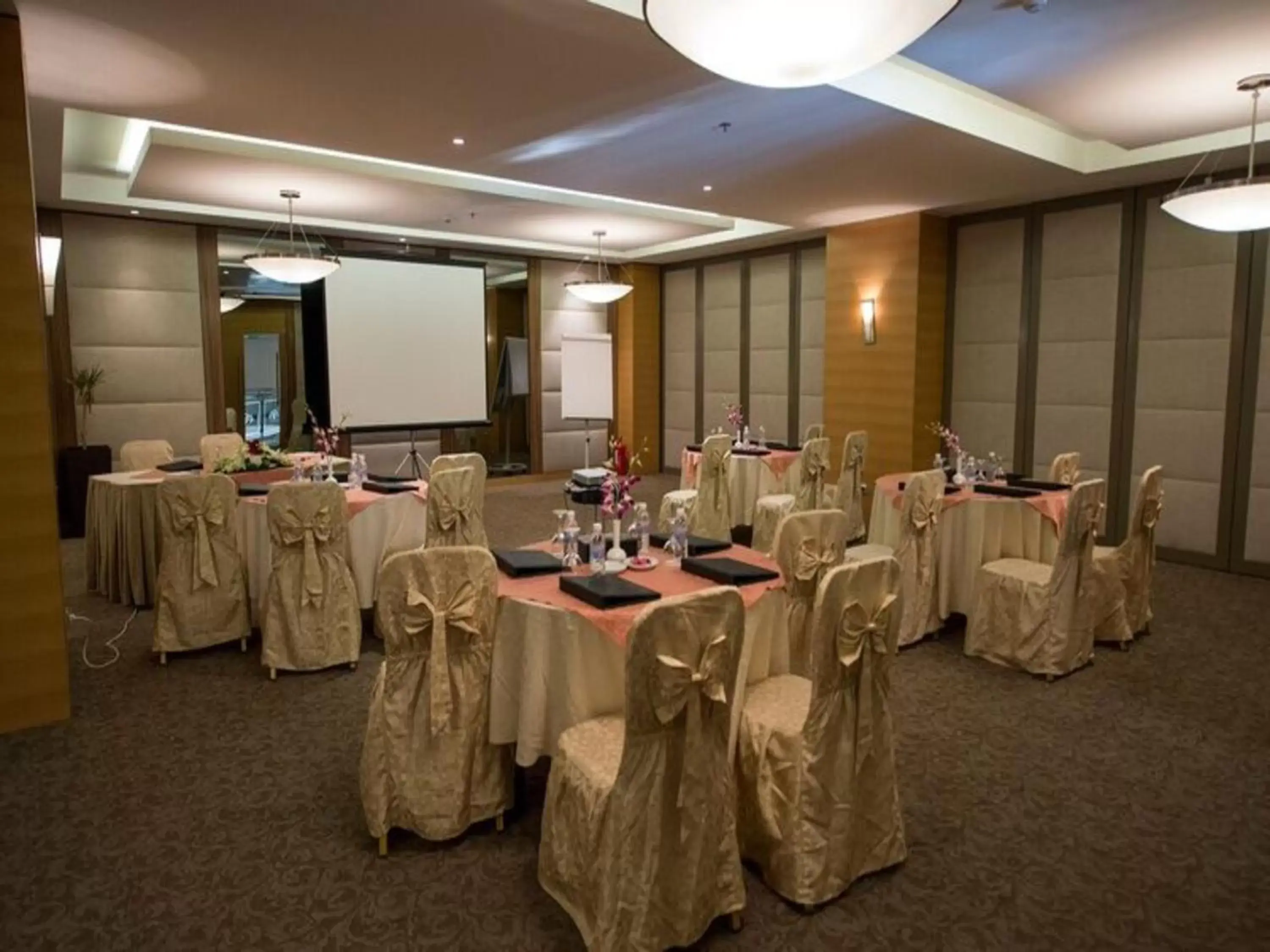 Banquet/Function facilities, Banquet Facilities in Executives Hotel - Olaya