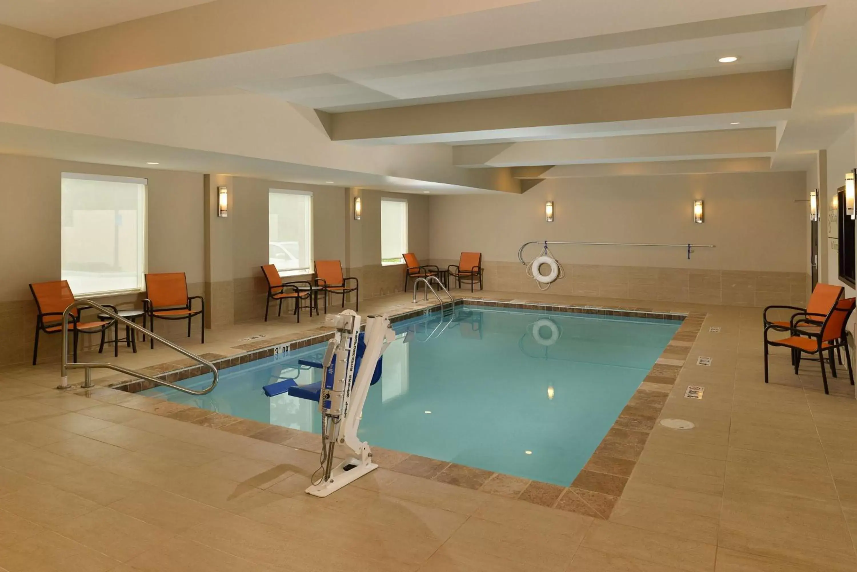 Pool view, Swimming Pool in Hampton Inn & Suites Harvey