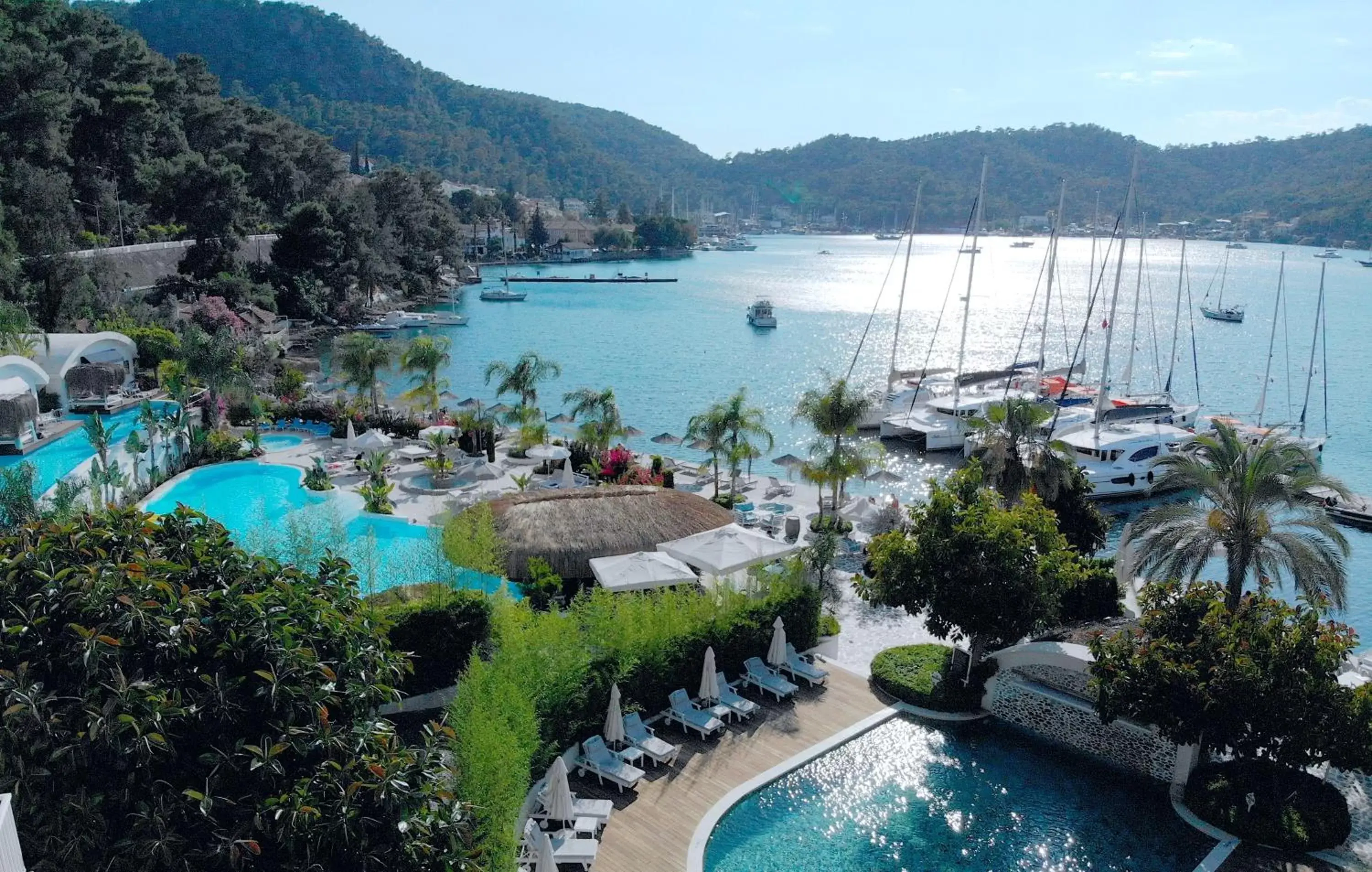 Sea view, Pool View in Yacht Classic Hotel - Boutique Class