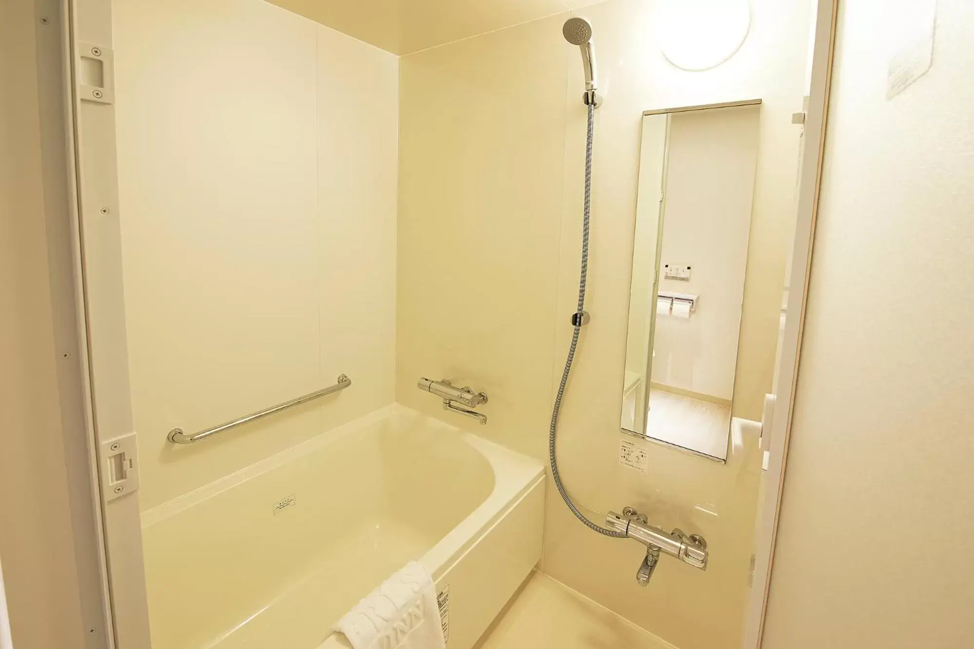 Photo of the whole room in Sotetsu Fresa Inn Tokyo Kinshicho Photo of the whole room in Sotetsu Fresa Inn Tokyo Kinshicho