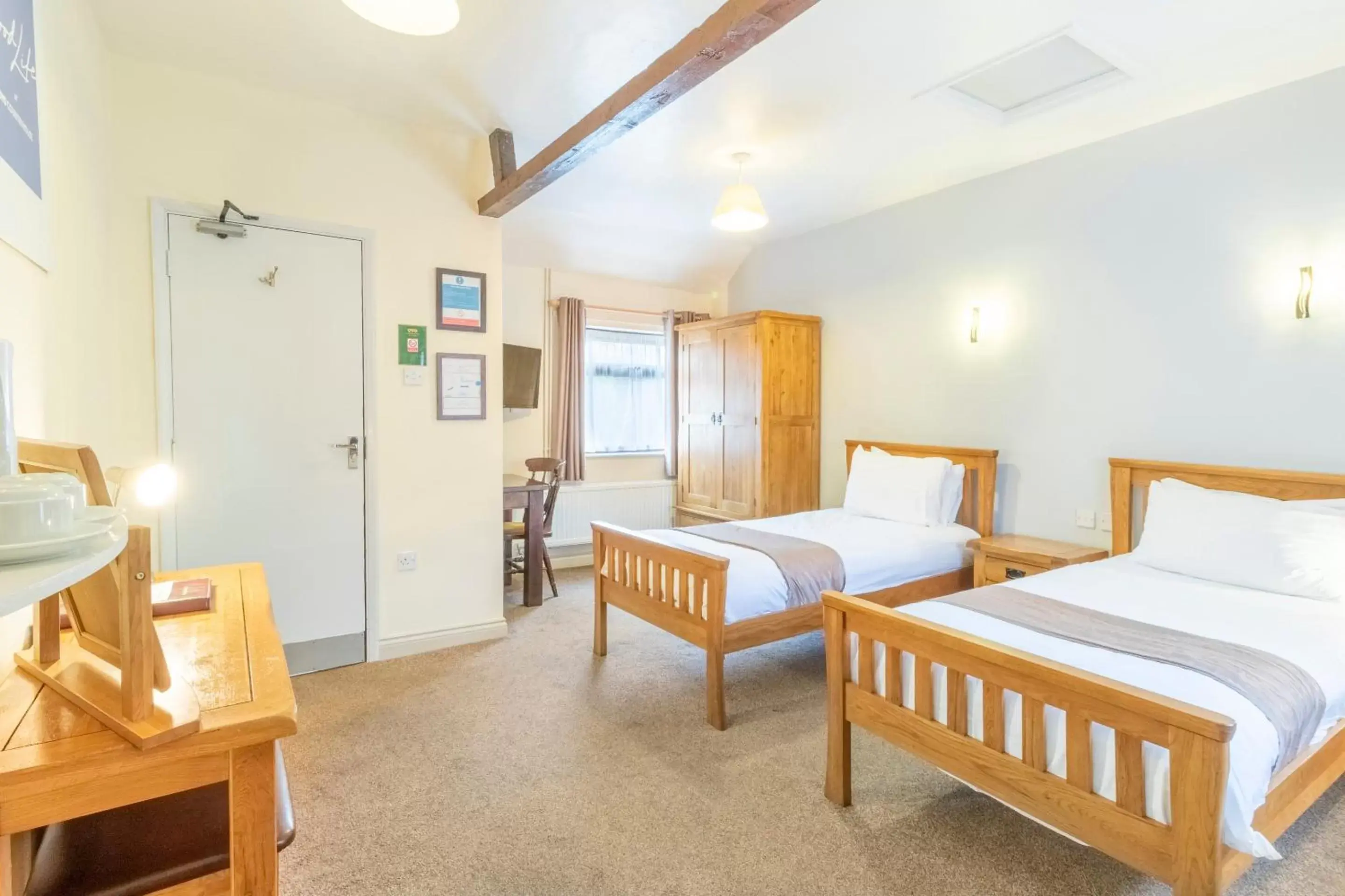 Bedroom in OYO Elm Farm Country House, Norwich Airport Bedroom in OYO Elm Farm Country House, Norwich Airport