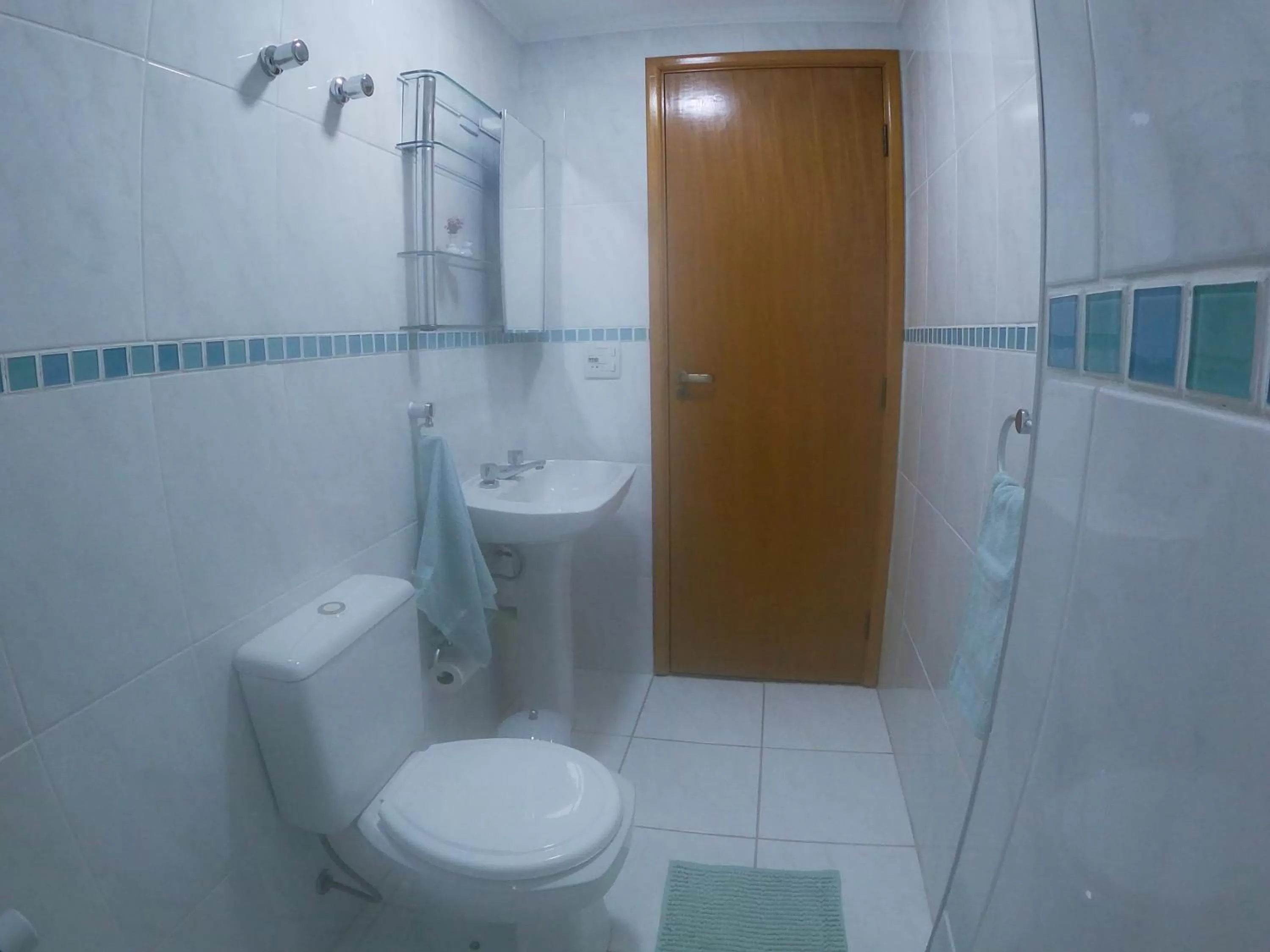 Bathroom in Condomínio Flat Piemonte