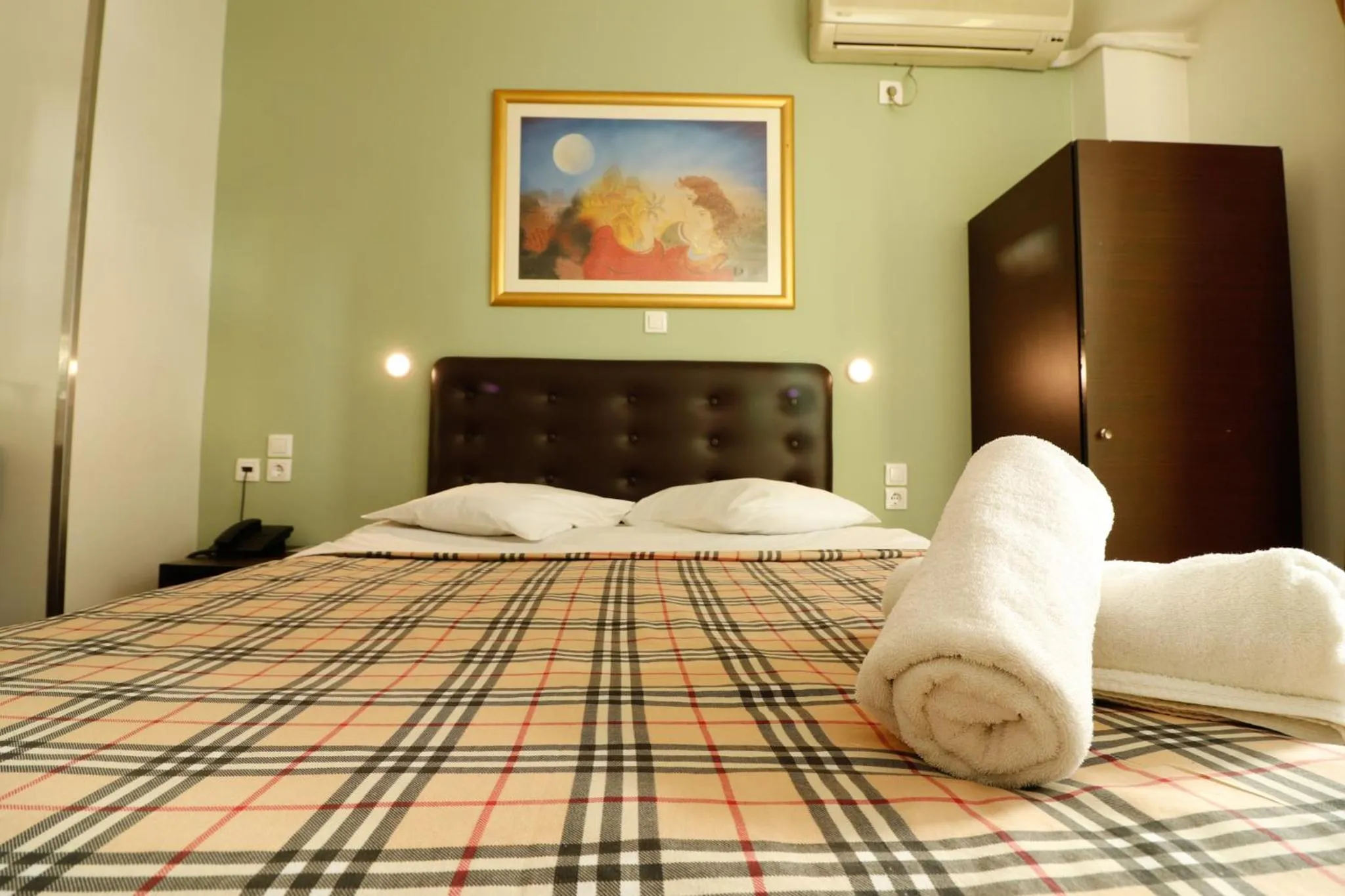 Bedroom, Bed in Athens Choice Hotel