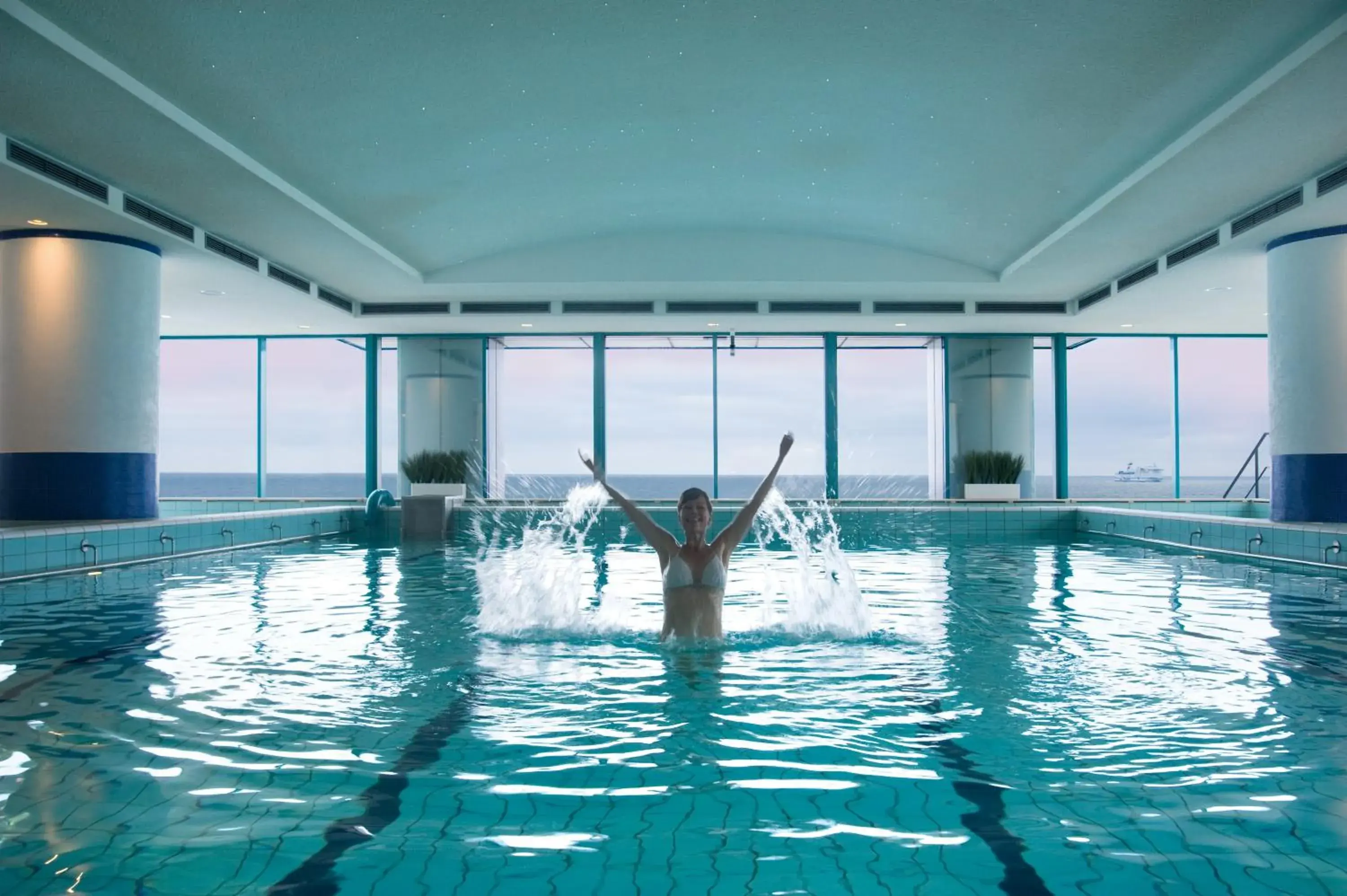 Swimming Pool in Hotel Neptun