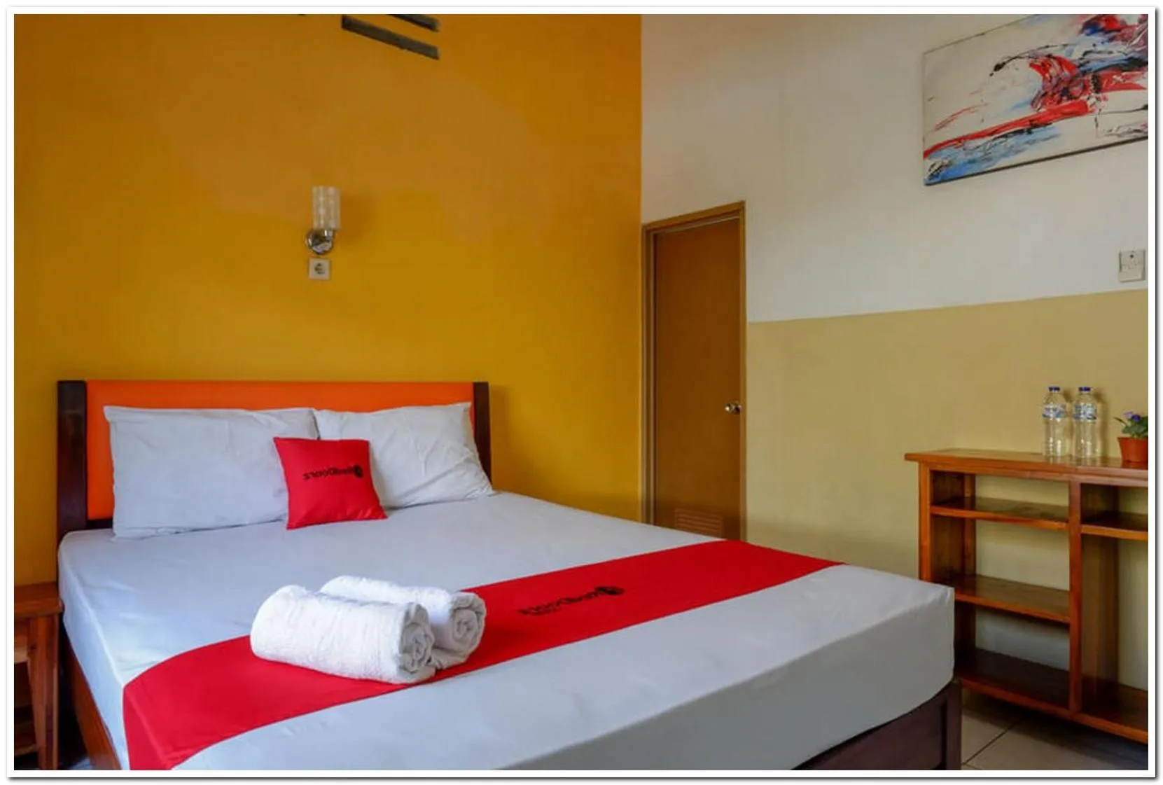 Bed in RedDoorz @ Prawirotaman