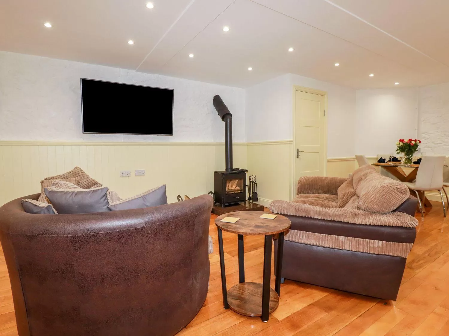 Seating Area in Carew Lodge & Loft