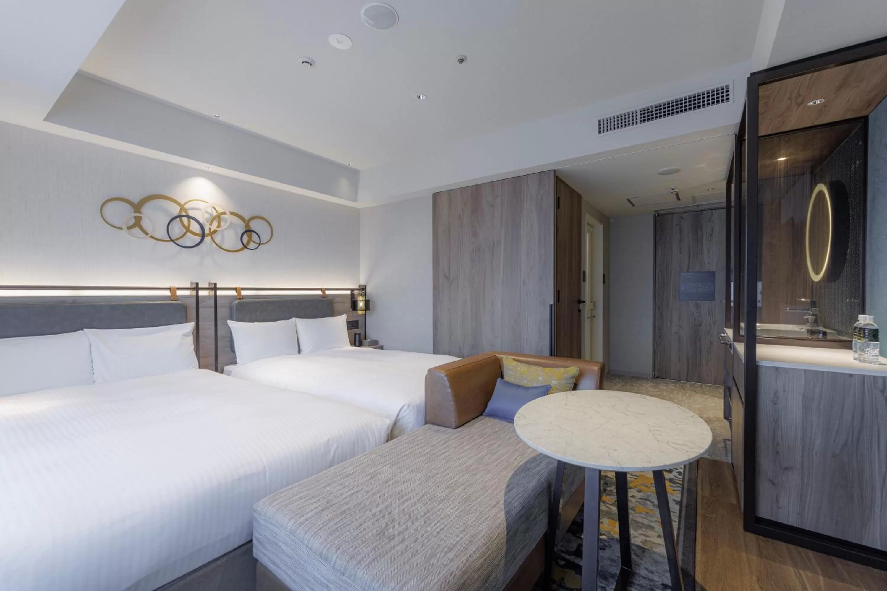 Photo of the whole room, Bed in JR Kyushu Station Hotel Kokura