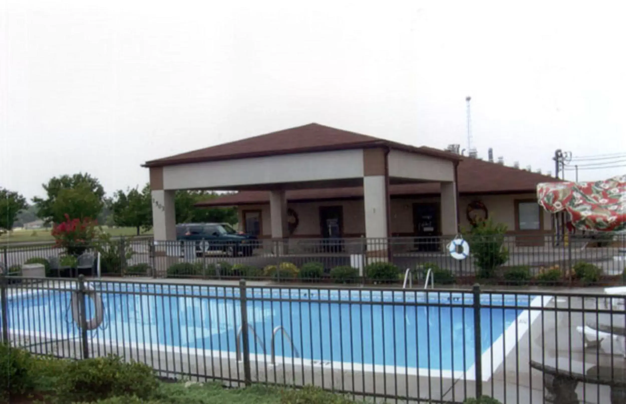 Property building, Swimming Pool in Briarwood Inn Of Geneva