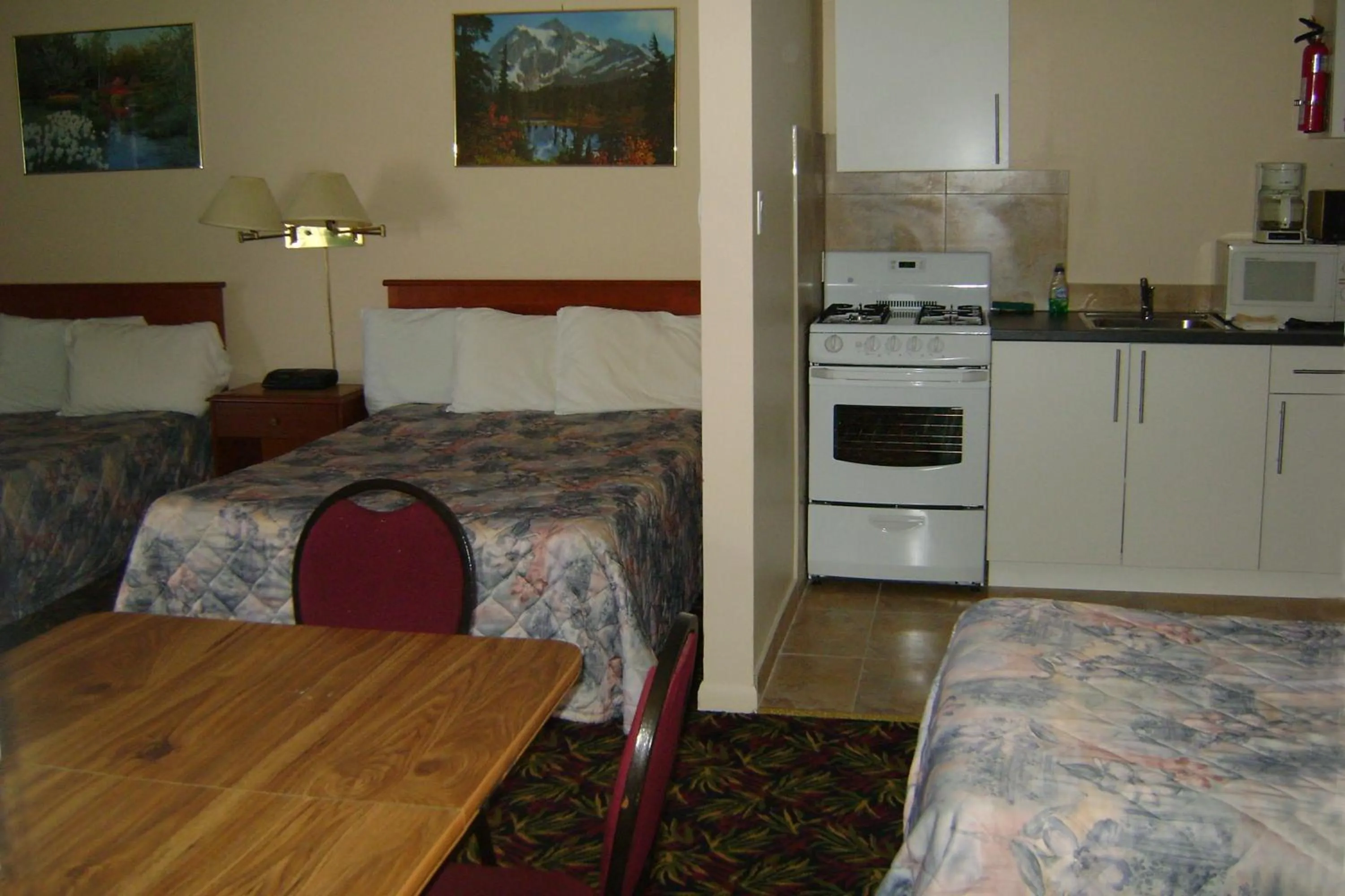 Bed in The Gables Inn