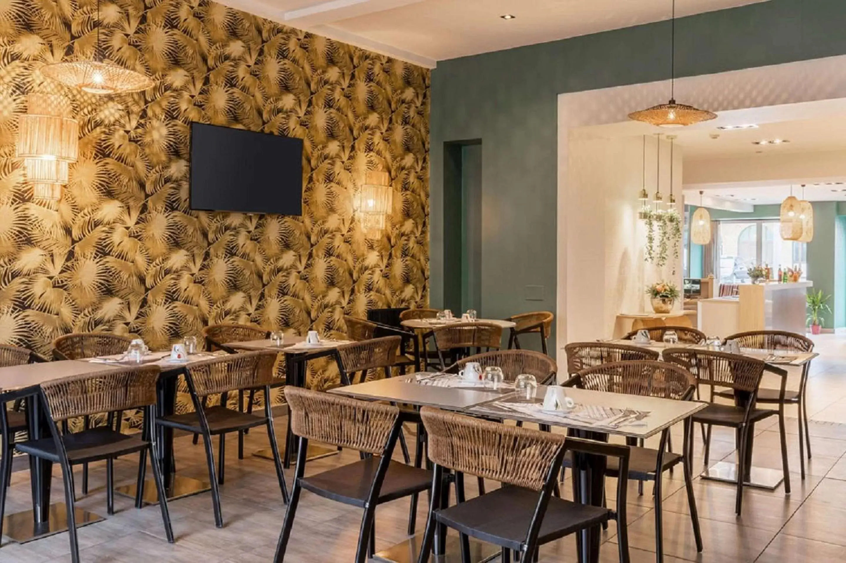 Restaurant/places to eat in Best Western Plus Hôtel Belfort Centre Gare Restaurant/places to eat in Best Western Plus Hôtel Belfort Centre Gare