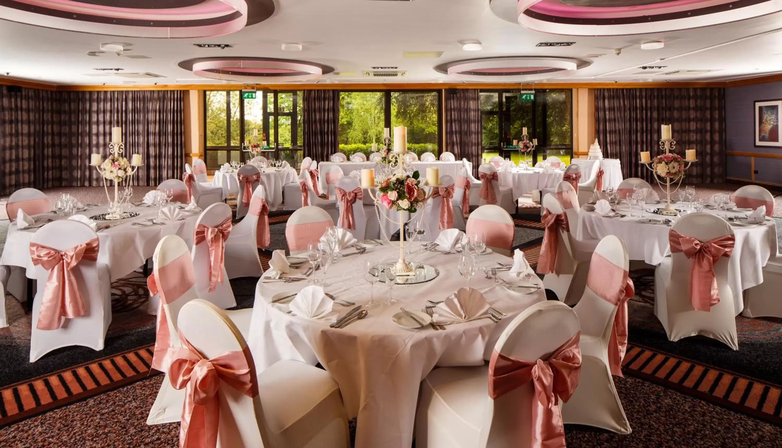 Area and facilities, Banquet Facilities in Mercure Hull Grange Park Hotel