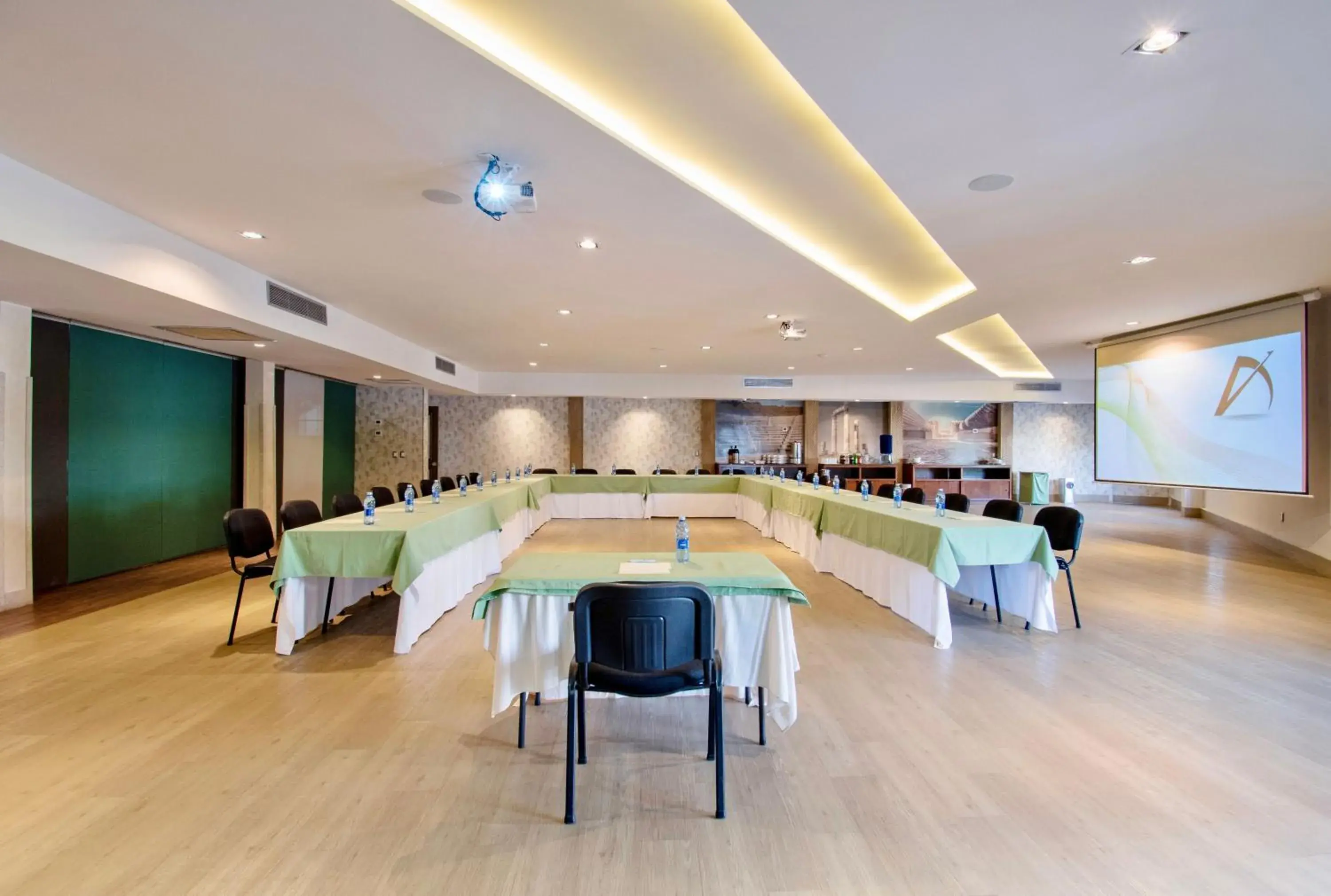 Banquet/Function facilities in Hotel Plaza Diana