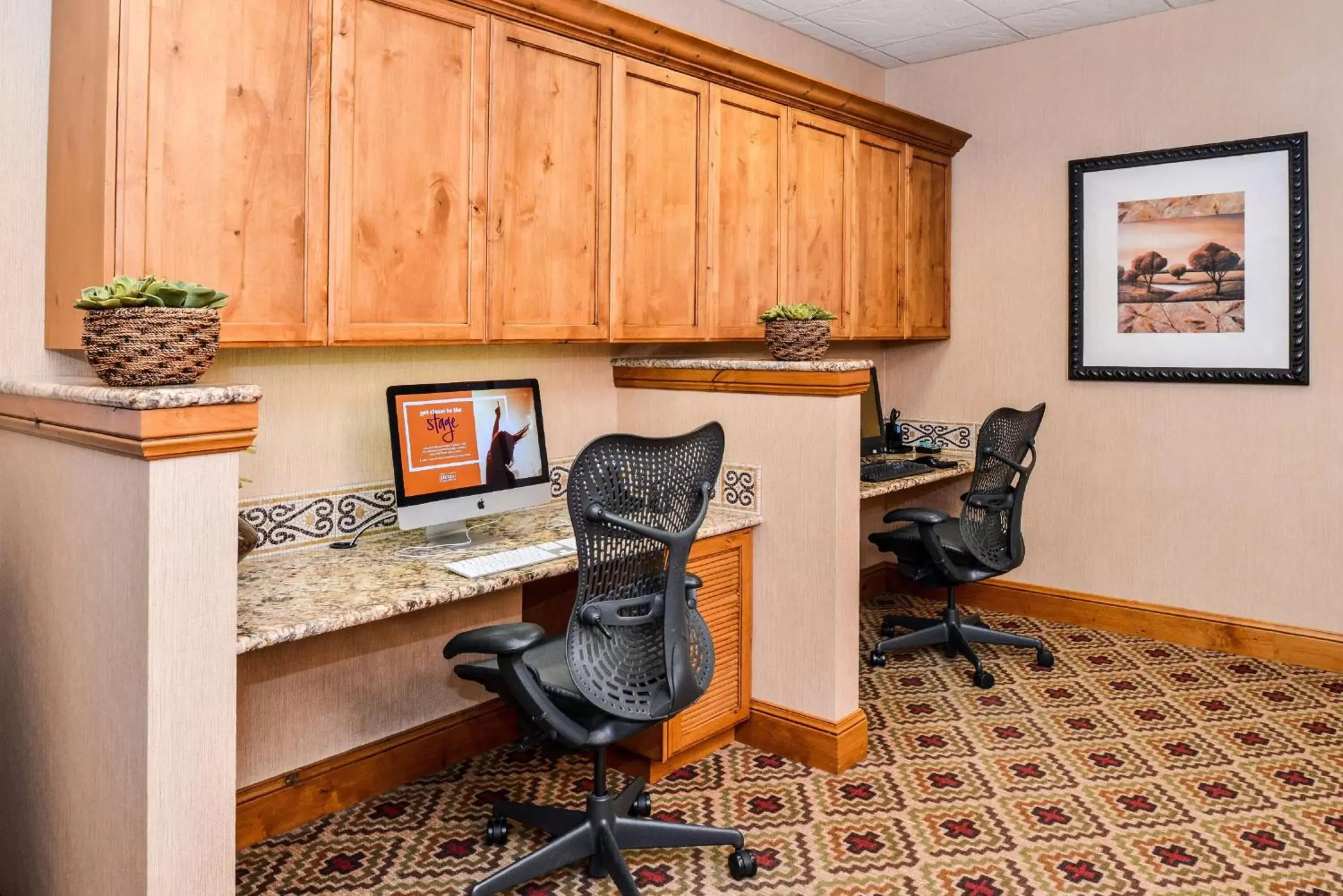 Business facilities, Business Area/Conference Room in Hampton Inn and Suites Coeur d'Alene