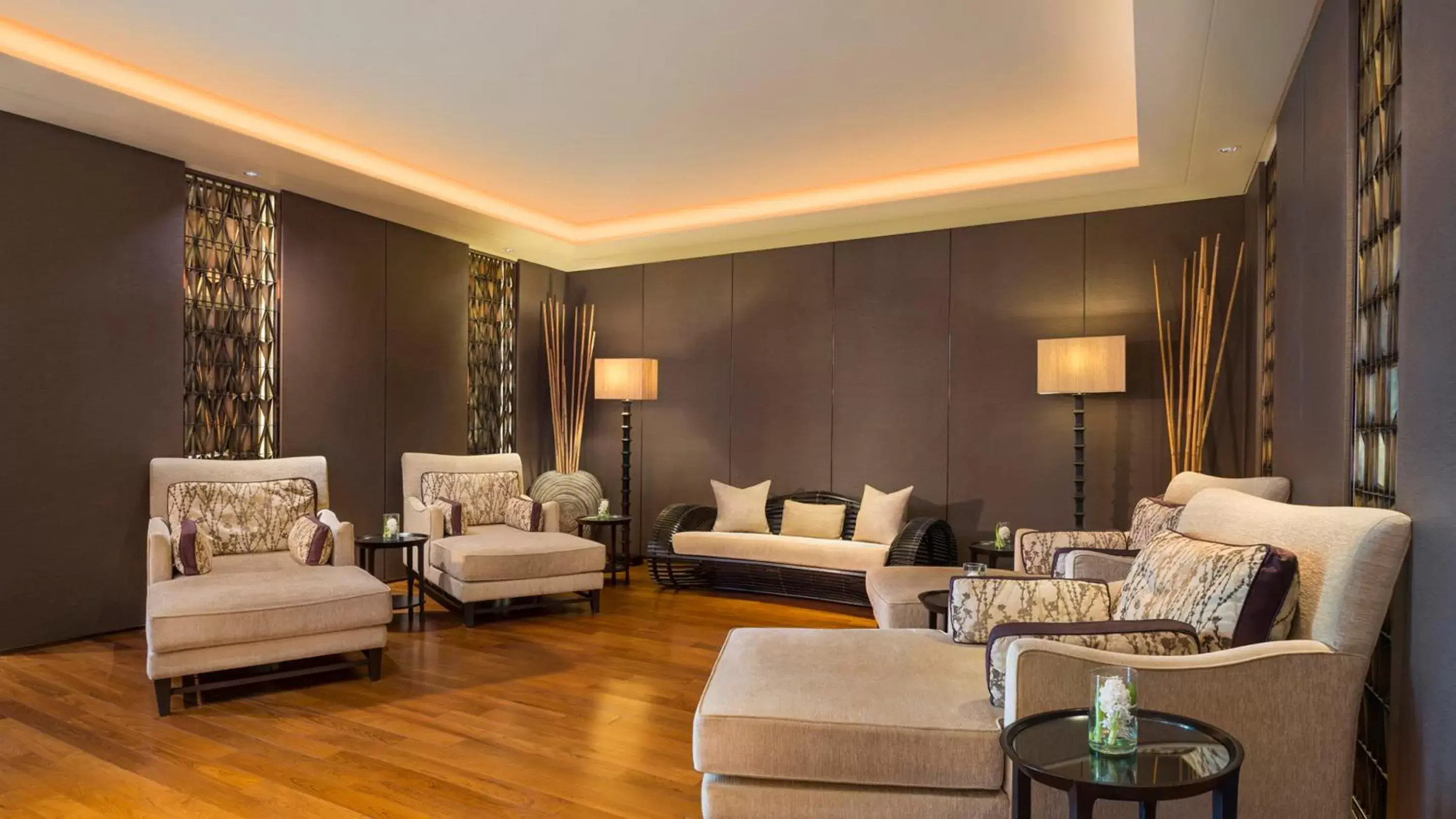 Massage, Seating Area in Siam Kempinski Hotel Bangkok - SHA Extra Plus Certified