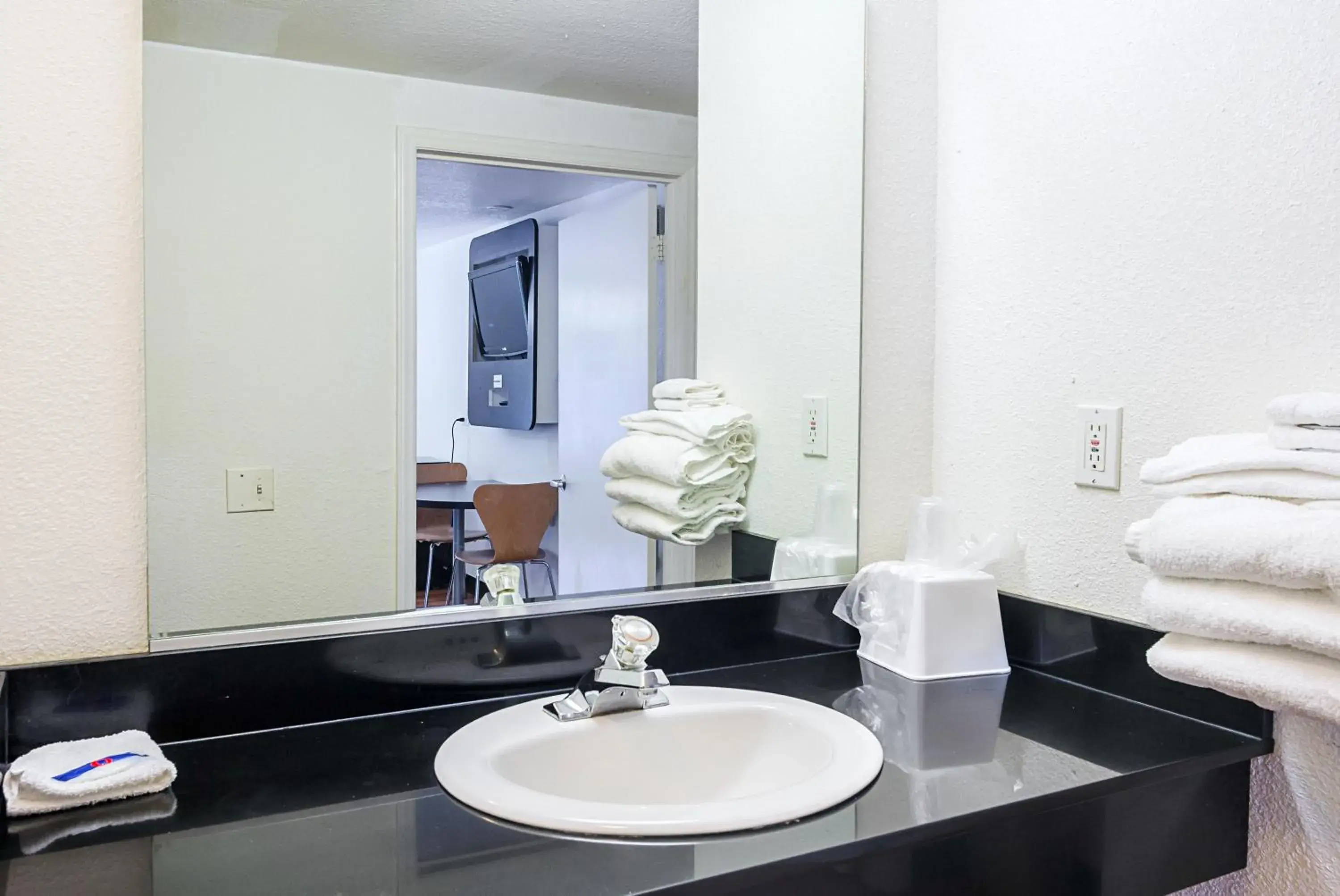 Bathroom in Rodeway Inn