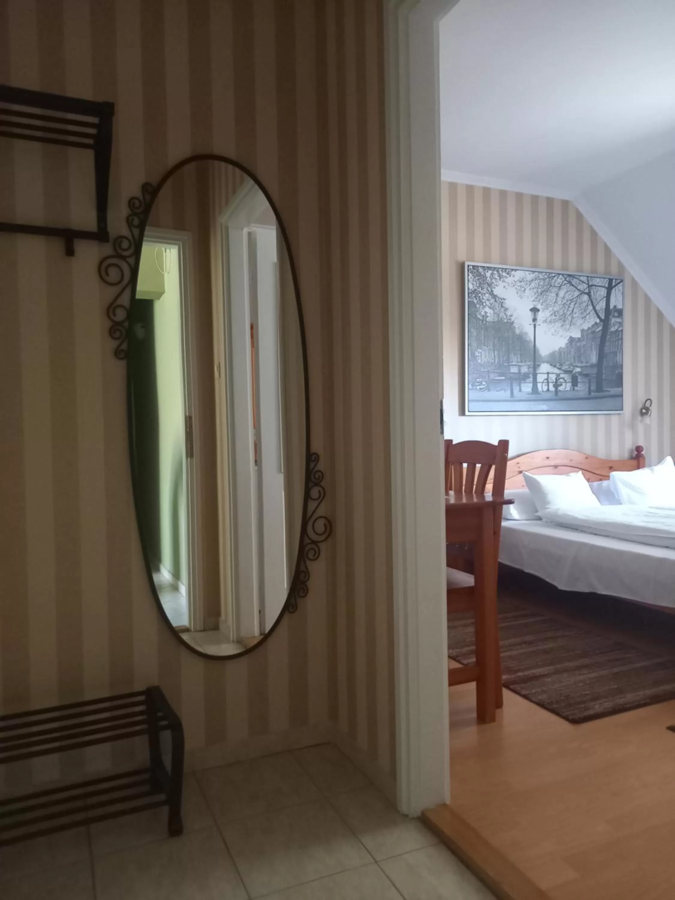 Photo of the whole room in Európa Panzió