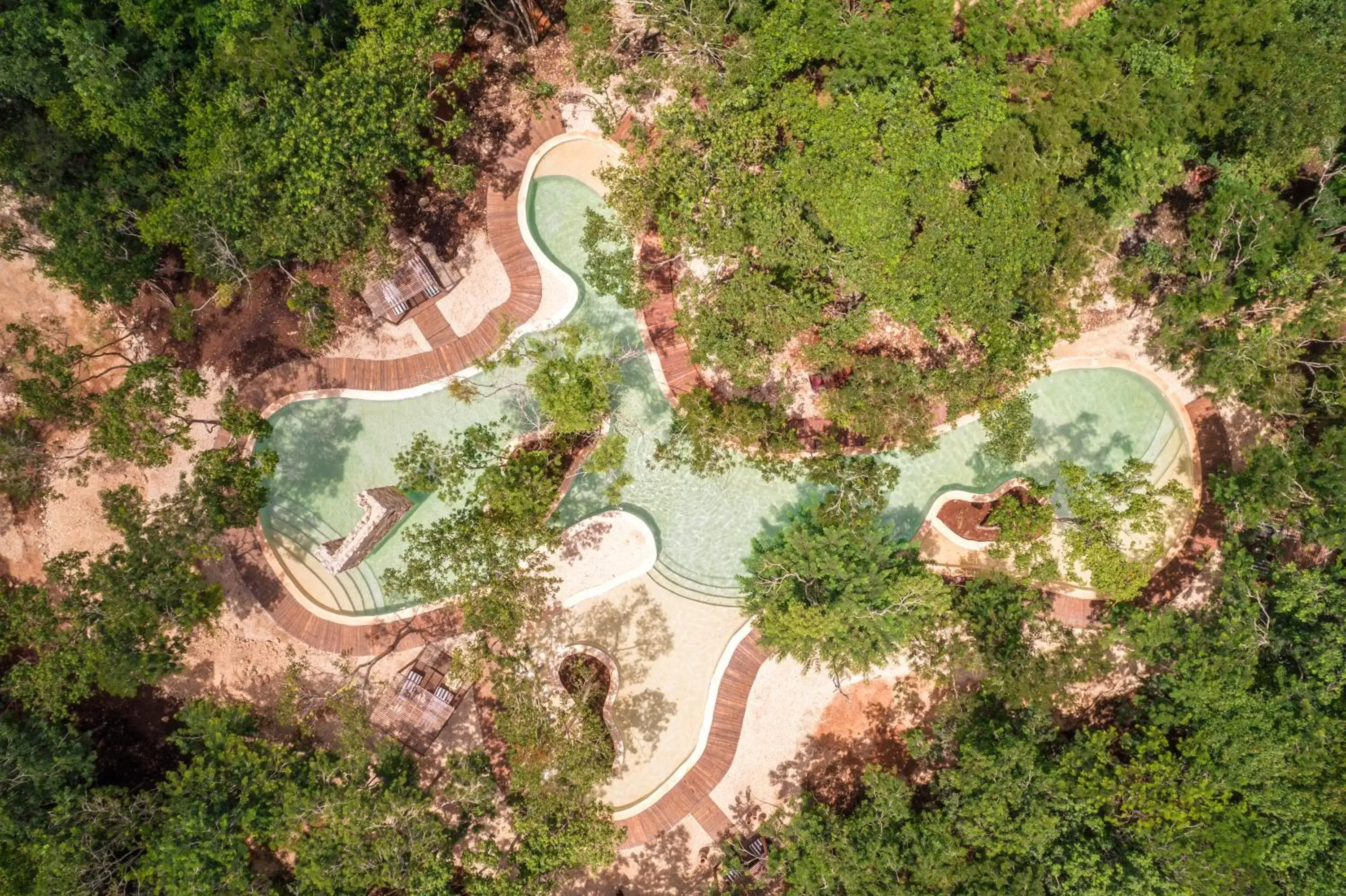 Swimming pool, Bird's-eye View in Oriundo Luxury Nature Villas