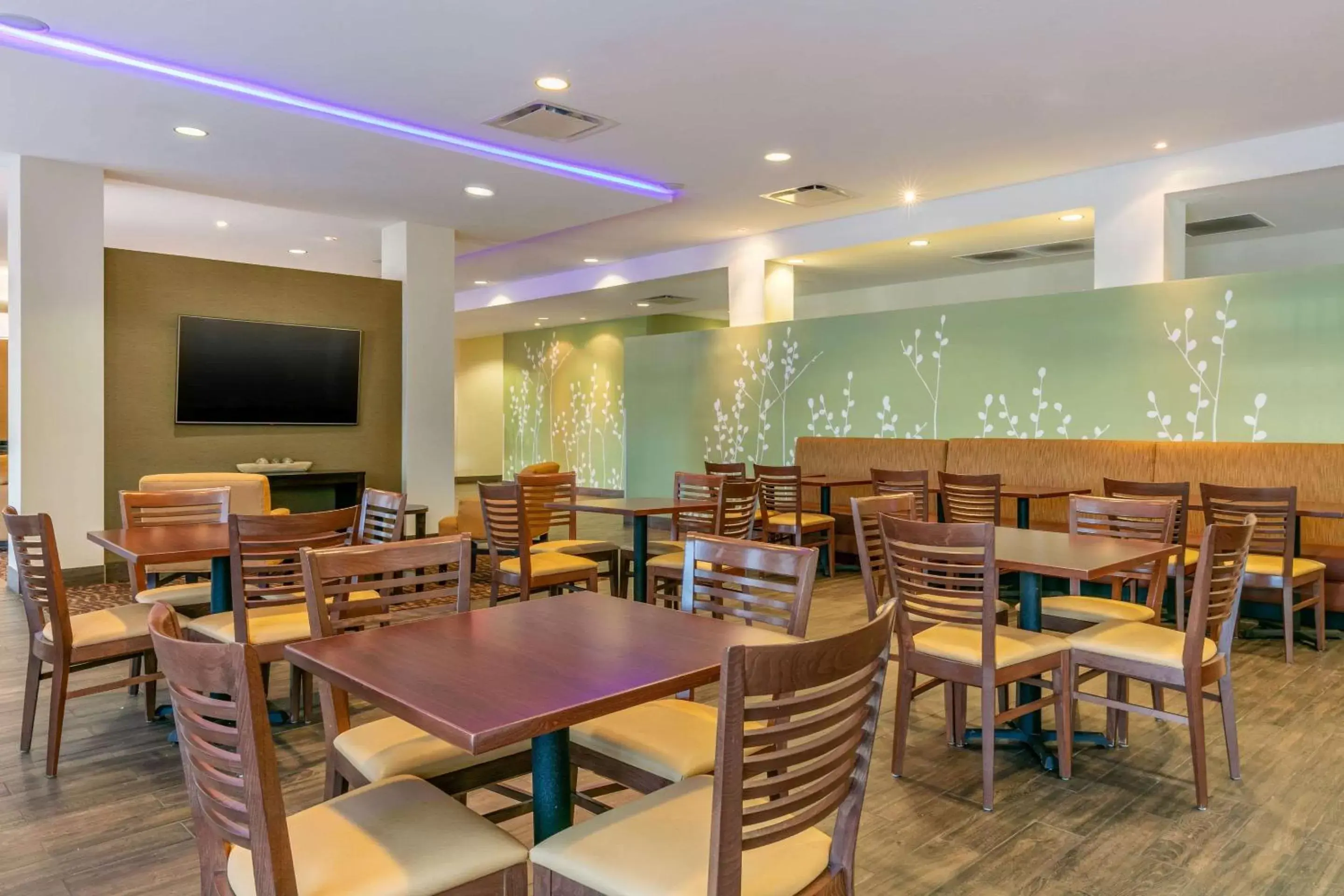 Restaurant/Places to Eat in Sleep Inn & Suites Columbia
