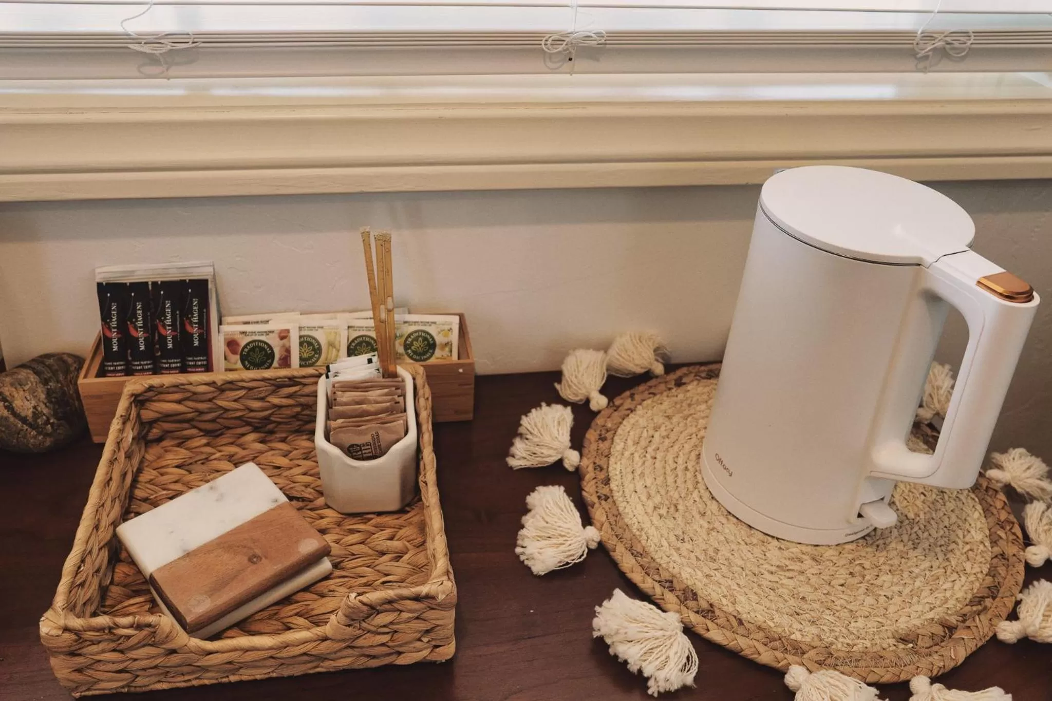 Coffee/tea facilities in The Loubird Inn