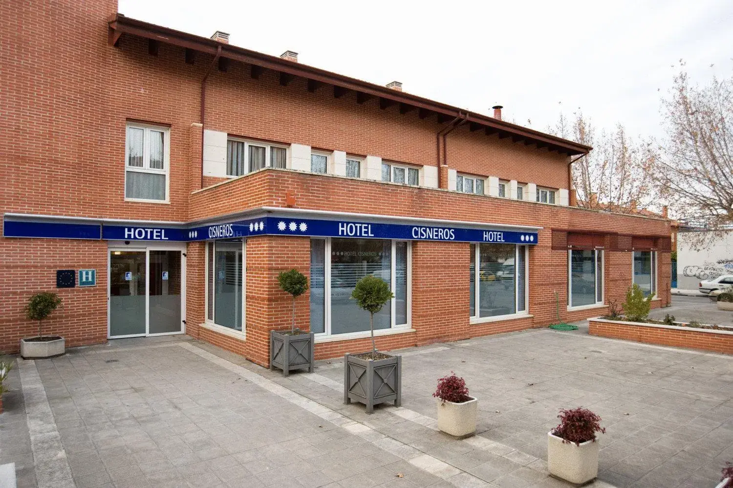 Facade/entrance, Property Building in Hotel Cisneros