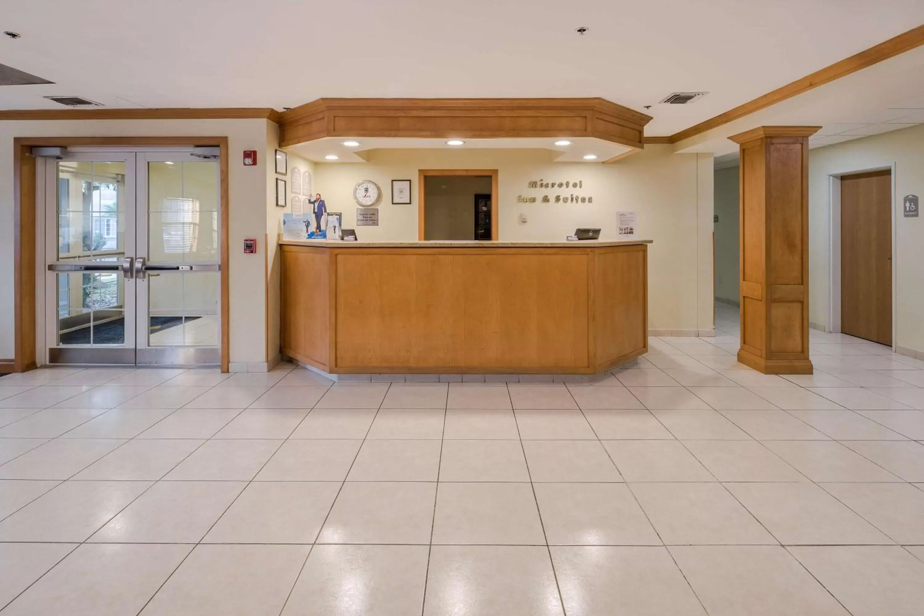 Lobby or reception, Lobby/Reception in Microtel Inn & Suites by Wyndham Culiacán