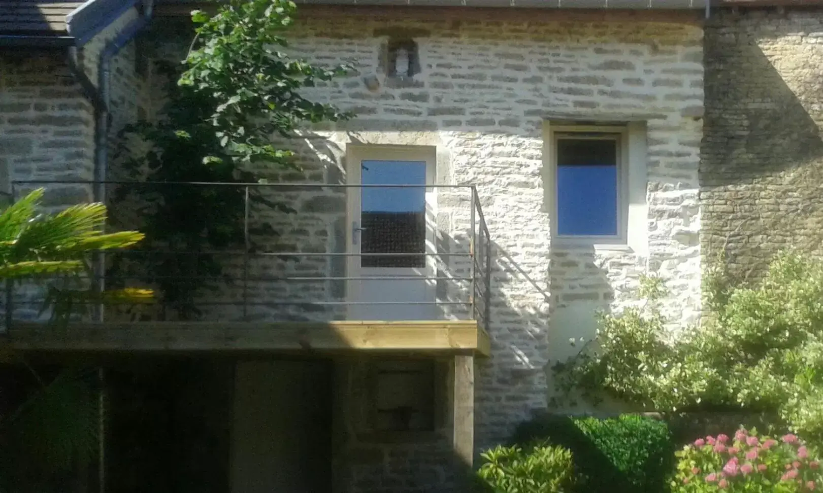 Property Building in 10 Côté Cour