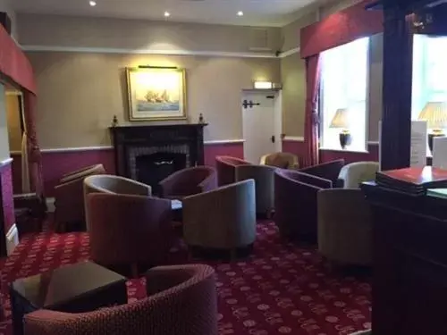 Living room, Lounge/Bar in Hardwicke Hall Manor Hotel