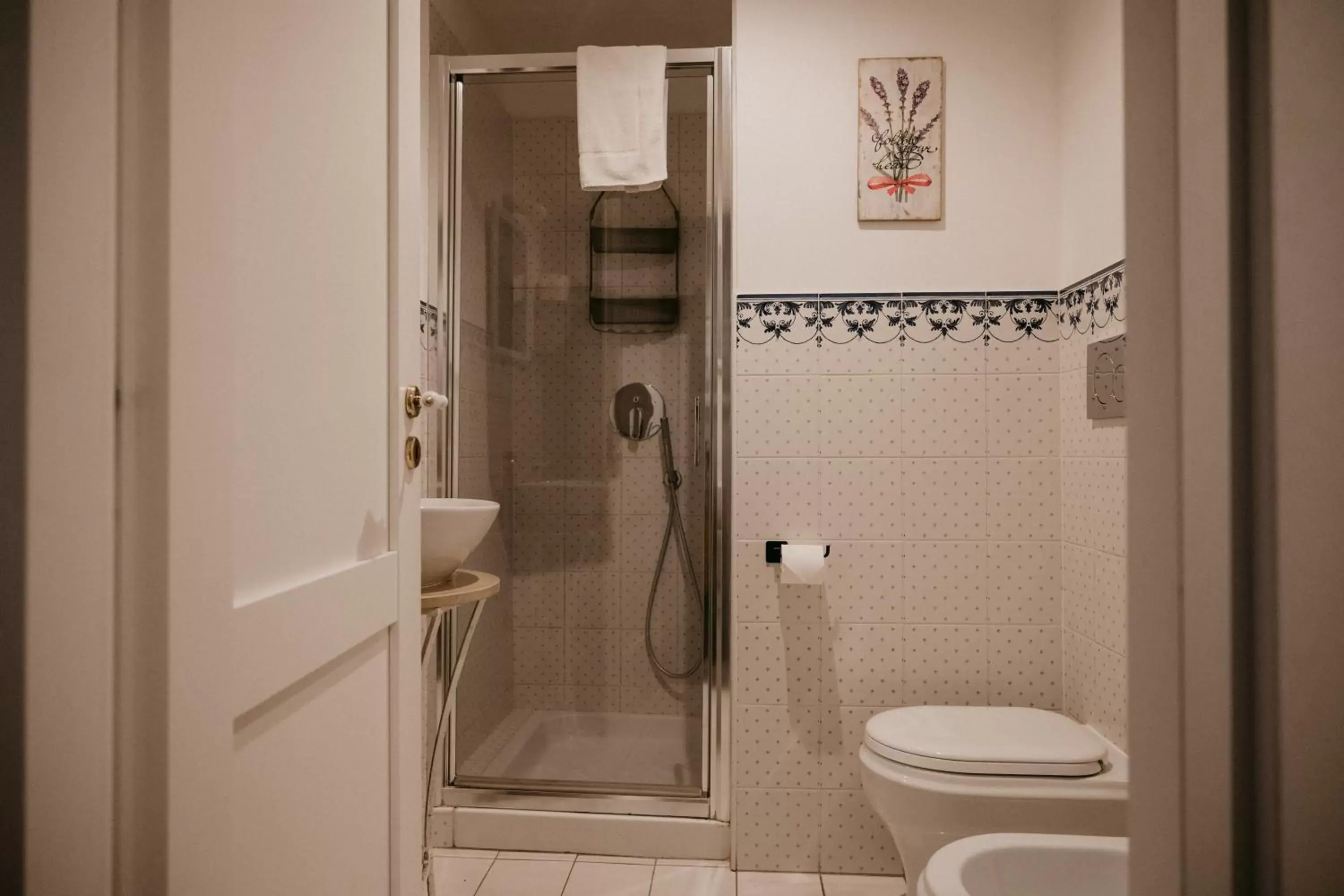 Shower, Bathroom in La Casa di Alma Luxury rooms