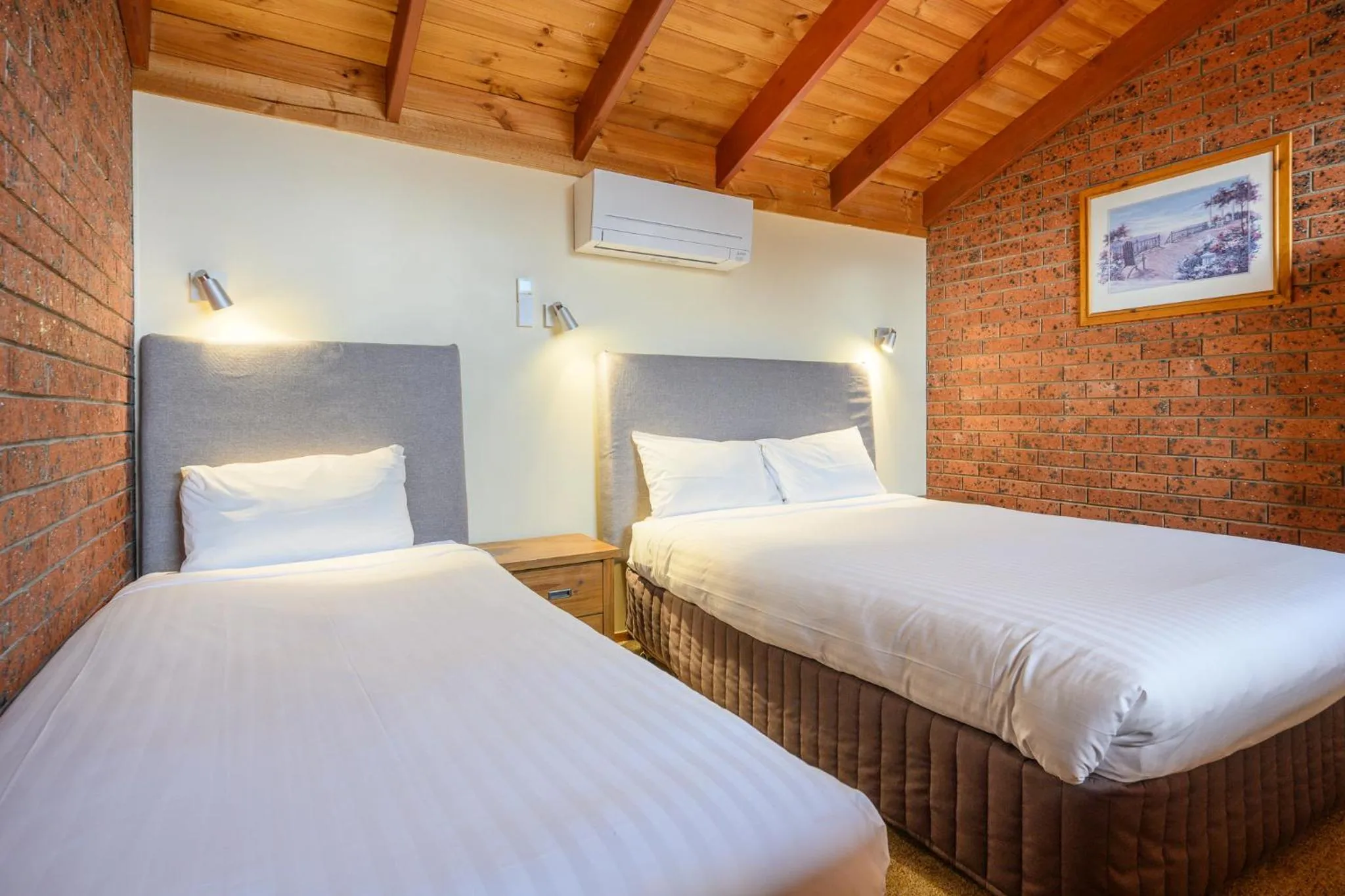 Bedroom, Bed in AAt 28 Goldsmith Motel