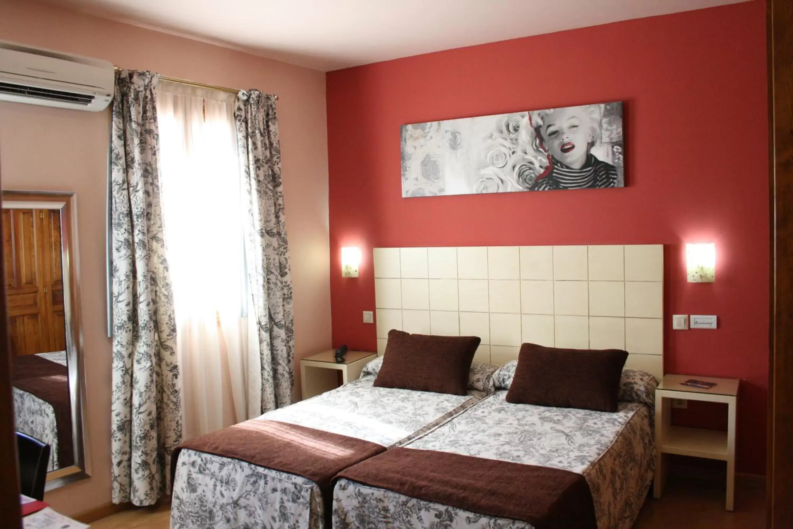 Photo of the whole room, Bed in Hotel Spa La Casa Mudéjar