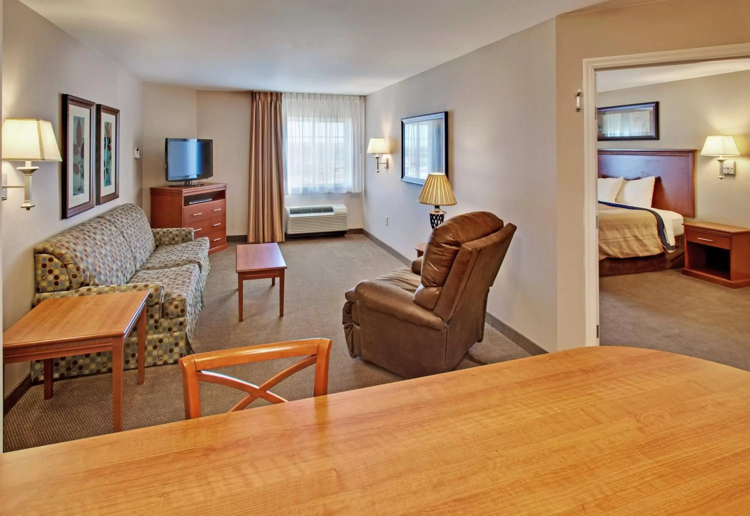 Photo of the whole room, Seating Area in Candlewood Suites Williston, an IHG Hotel