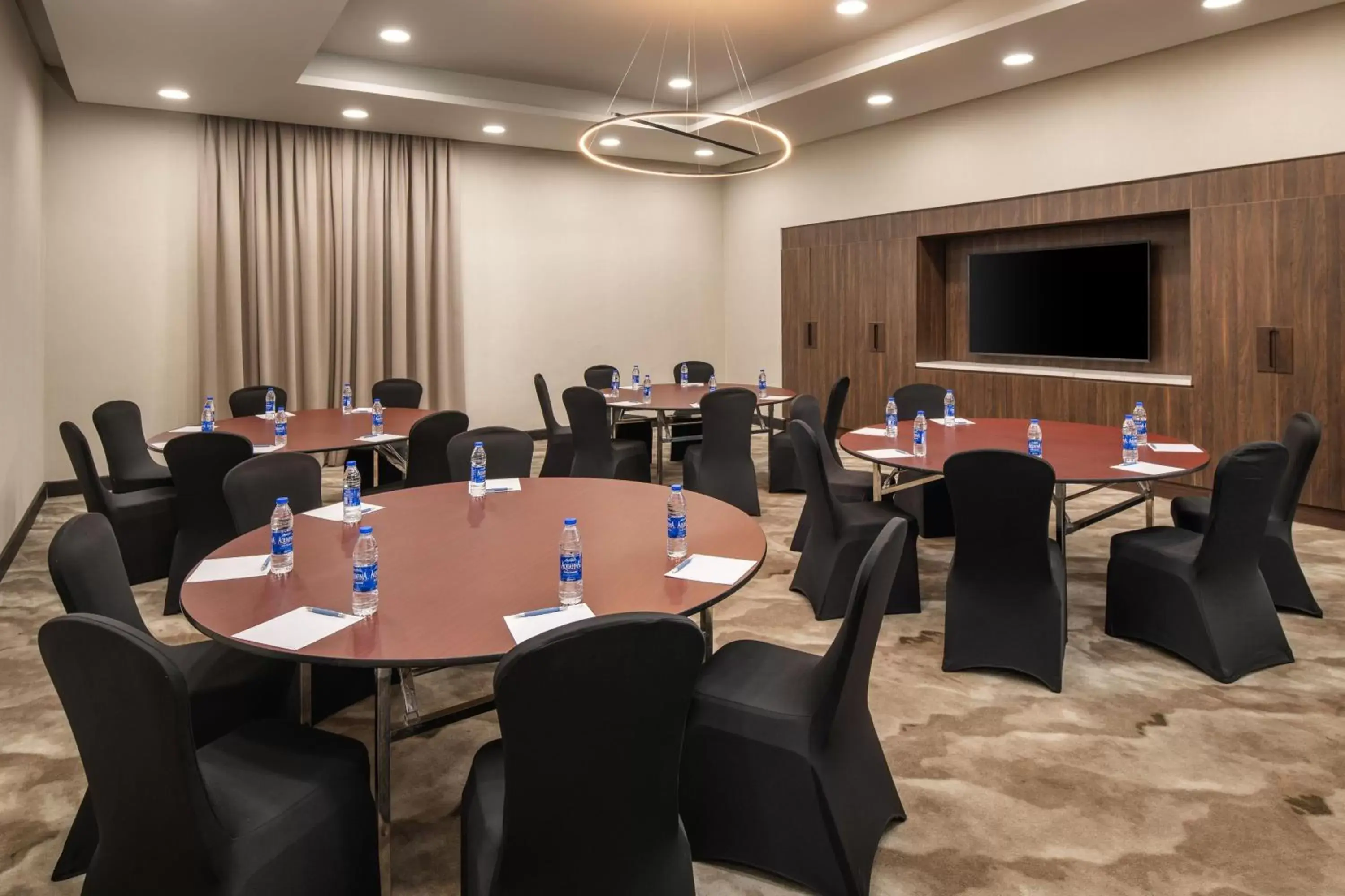 Meeting/conference room in Four Points by Sheraton Lagos