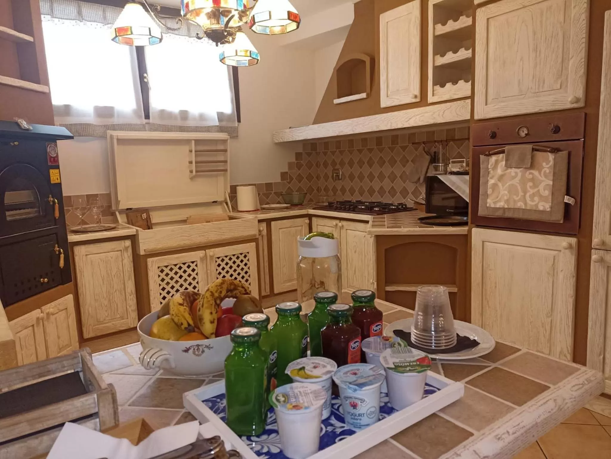 Kitchen or kitchenette, Kitchen/Kitchenette in BELLA ASSISI B & B