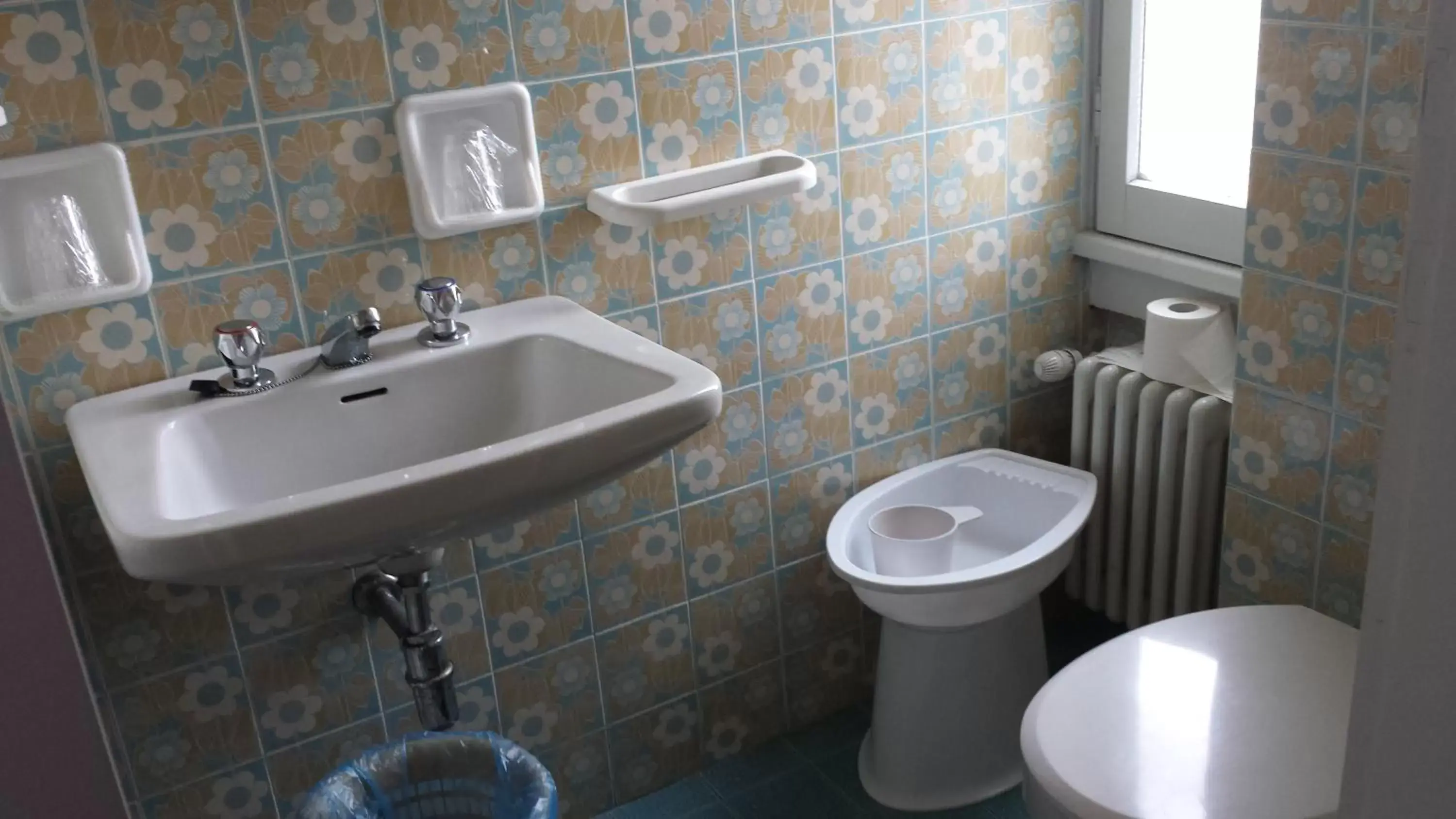 Bathroom in Hotel Mirabeau