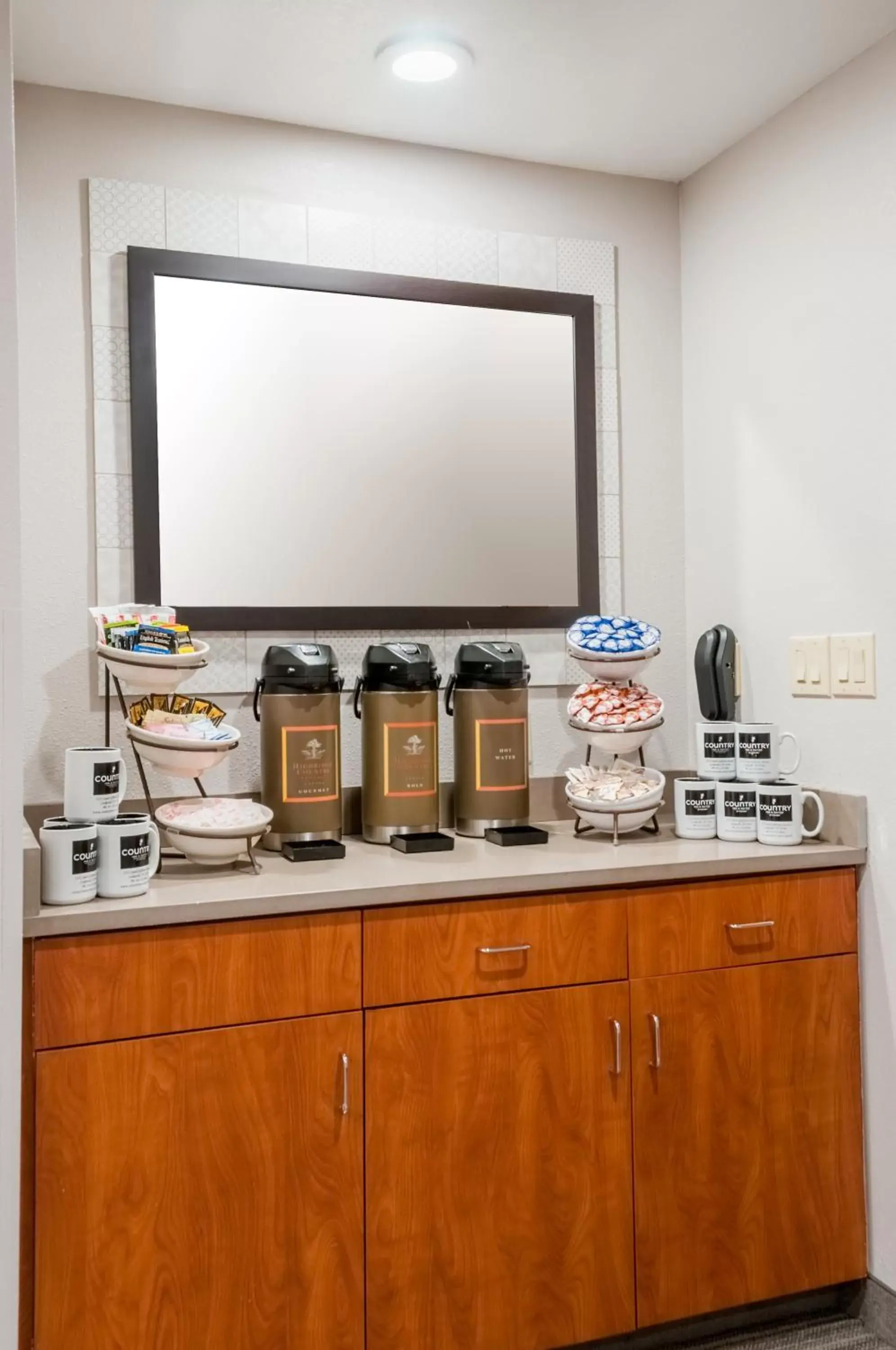 Business facilities in Country Inn & Suites by Radisson, Cookeville, TN