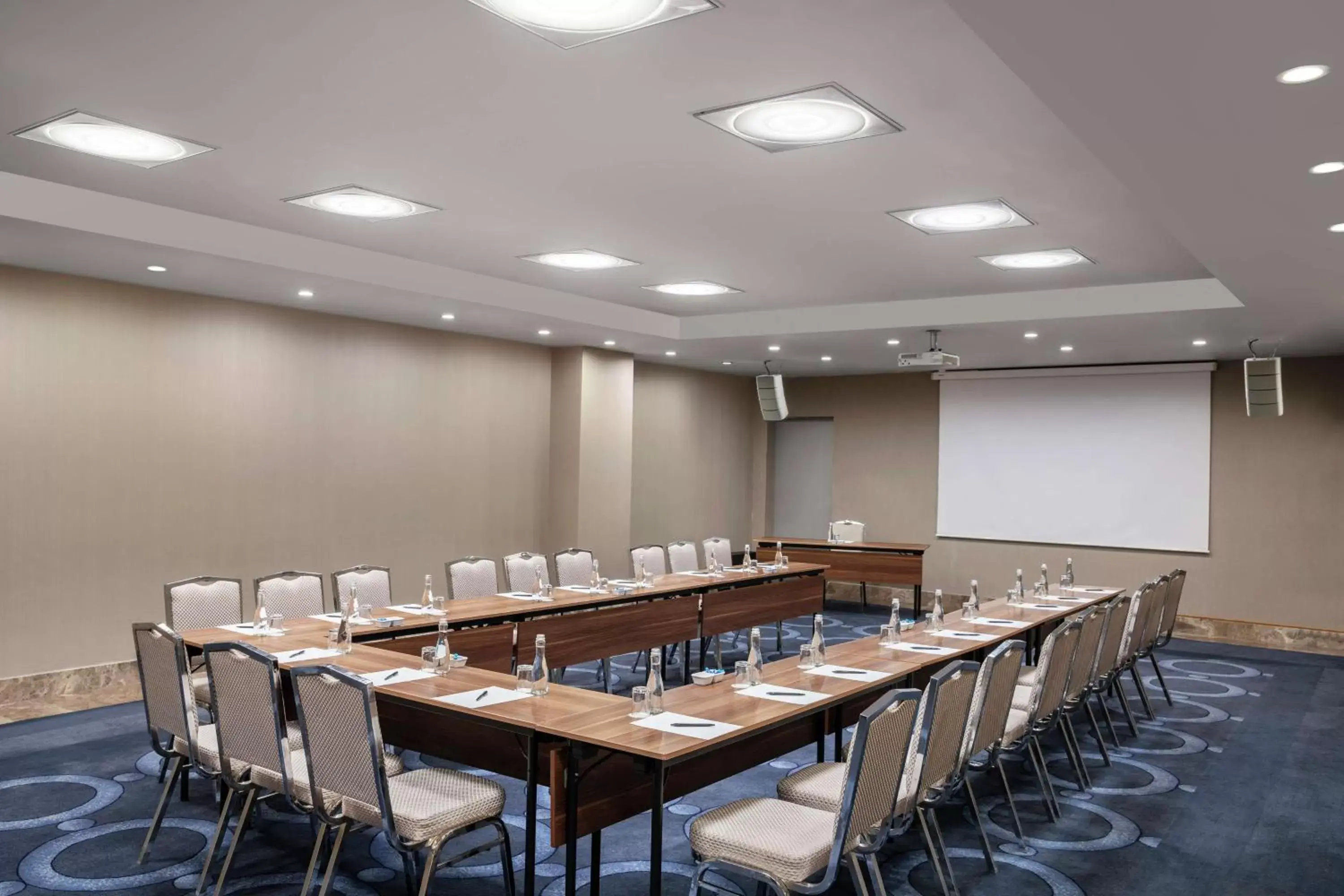 Meeting/conference room in DoubleTree by Hilton Istanbul Esentepe