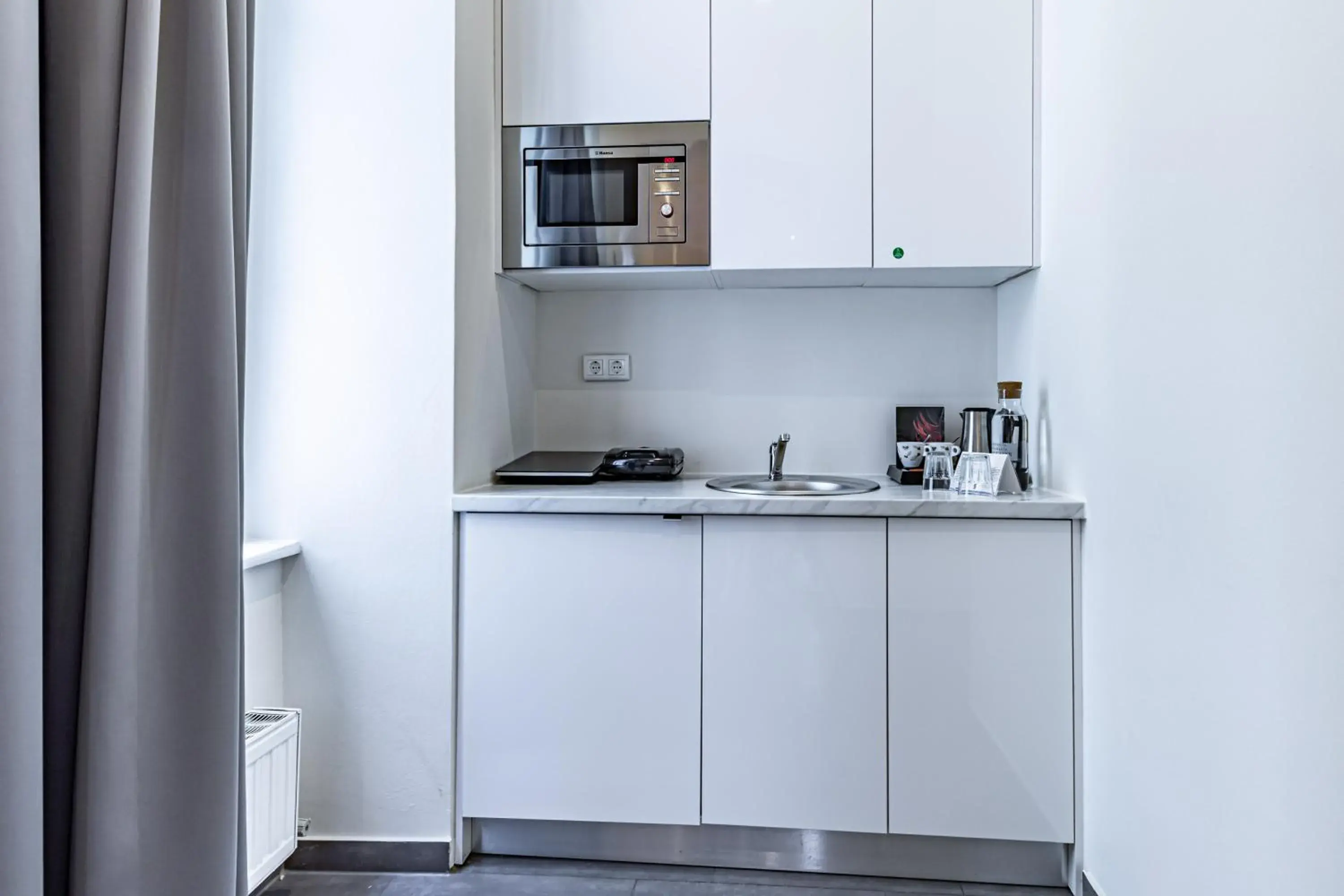 Kitchen or kitchenette, Kitchen/Kitchenette in The Levante Rathaus Apartments