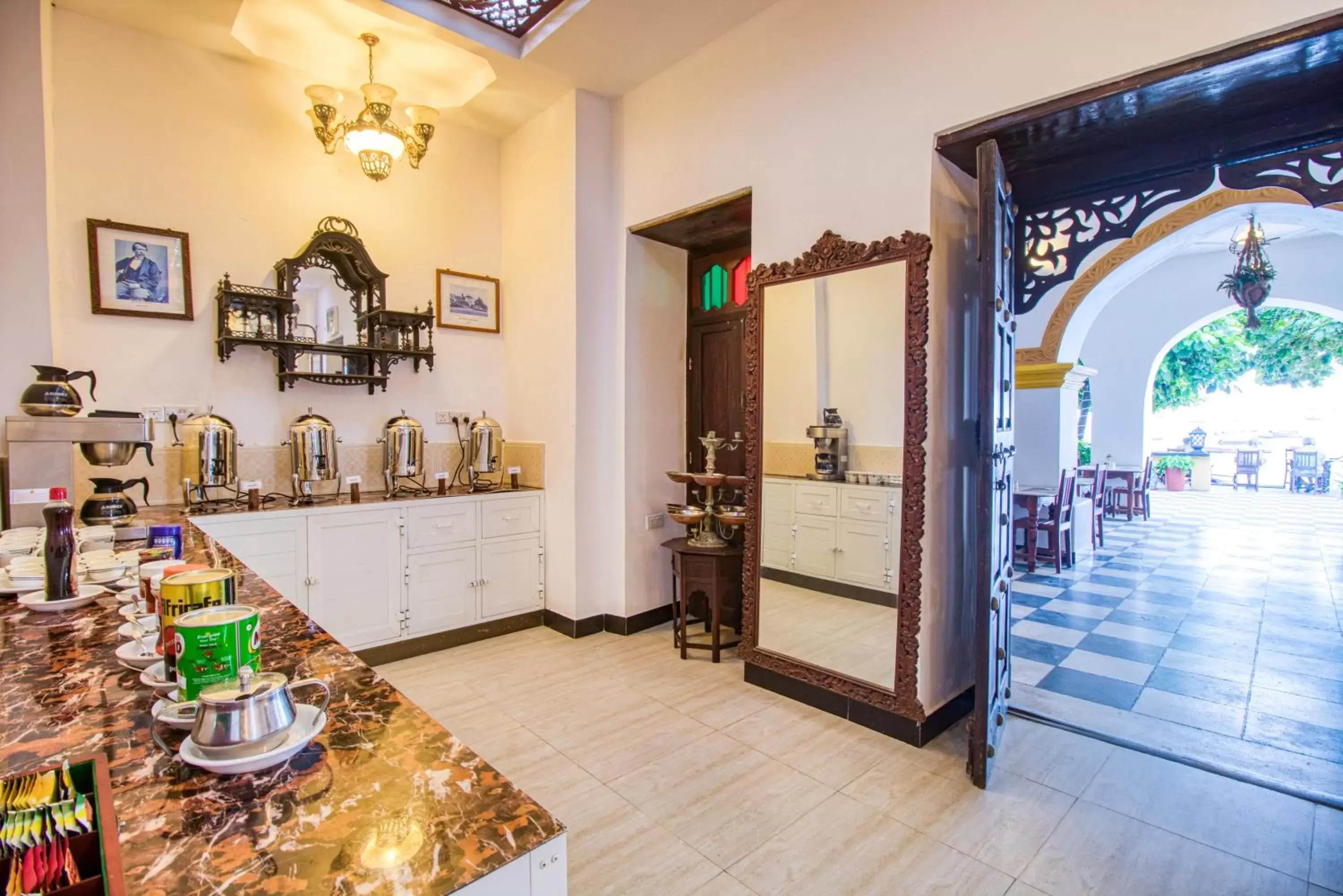 Buffet breakfast in Tembo House Hotel Buffet breakfast in Tembo House Hotel