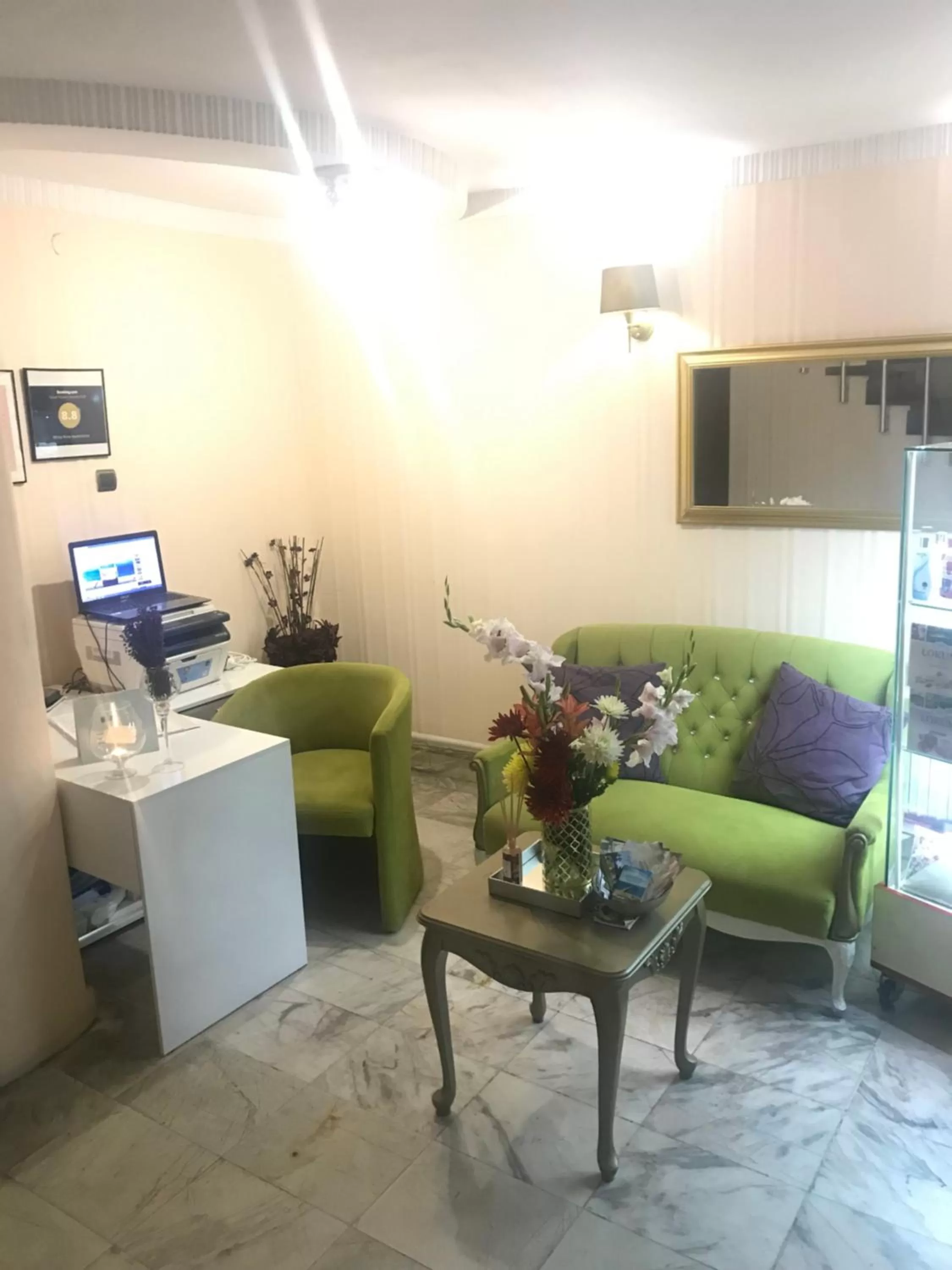 Lobby or reception in White Rose Guest Rooms