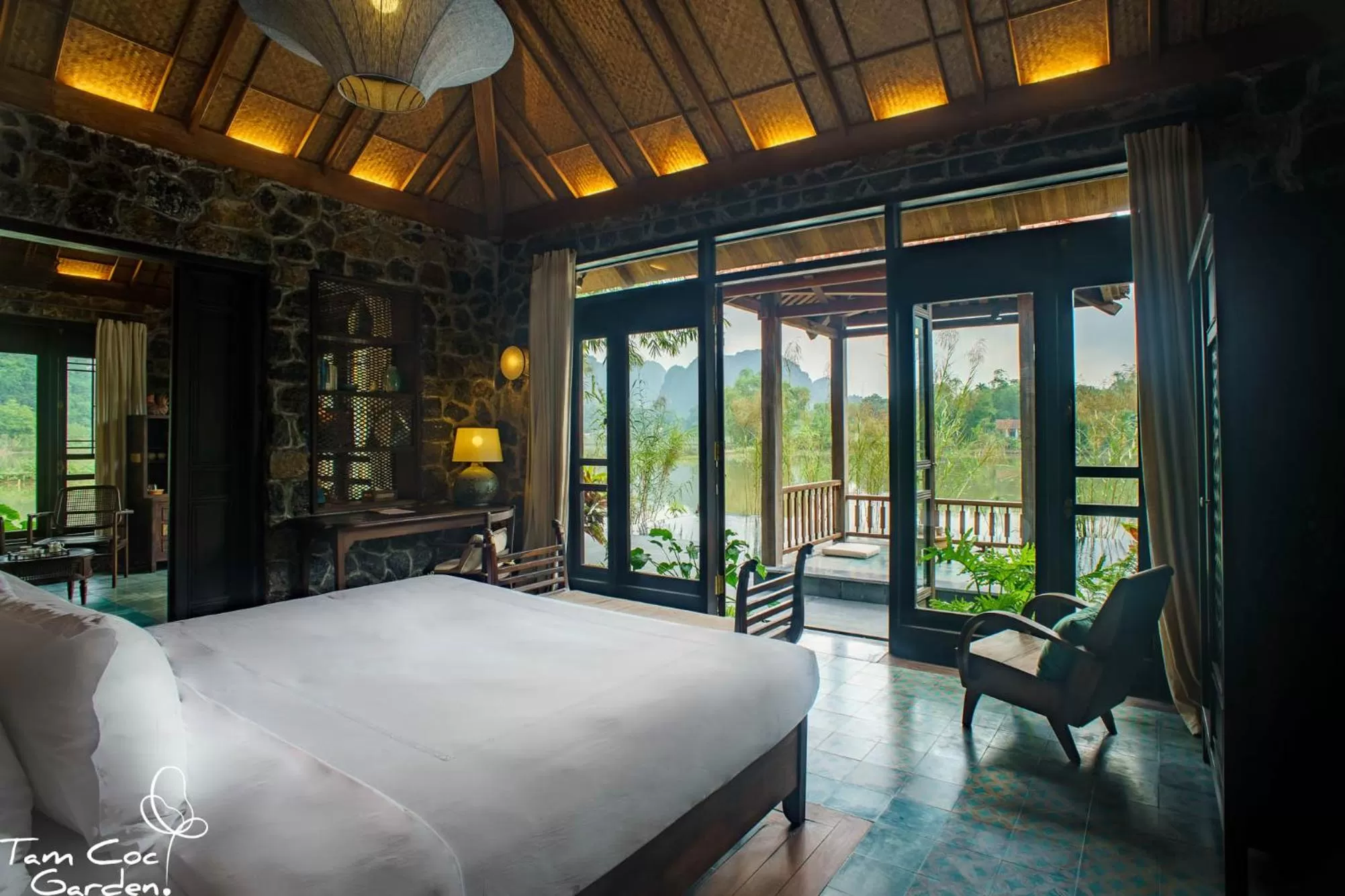 Bed in Tam Coc Garden Resort
