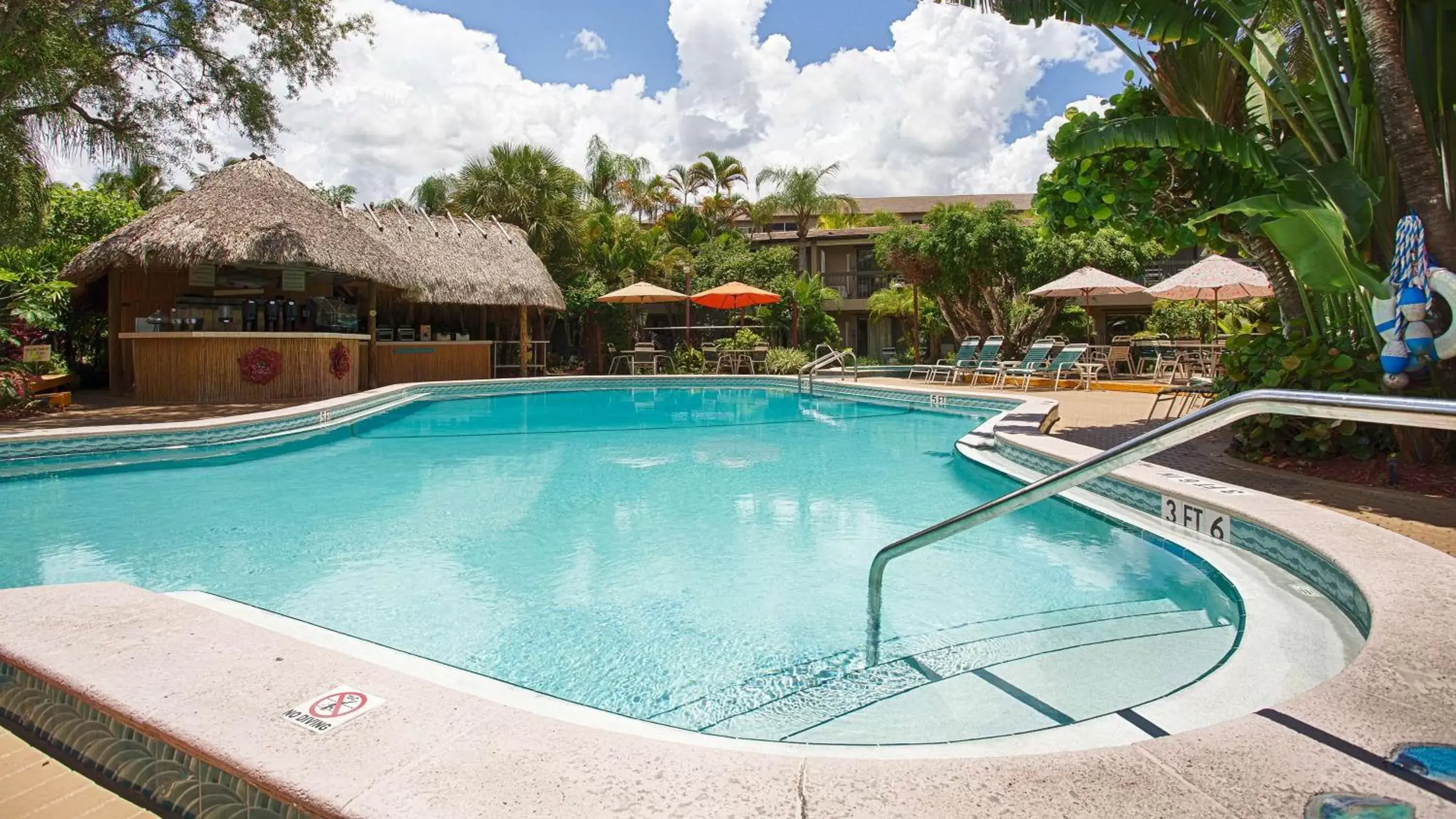 On site, Swimming Pool in Best Western Naples Inn & Suites