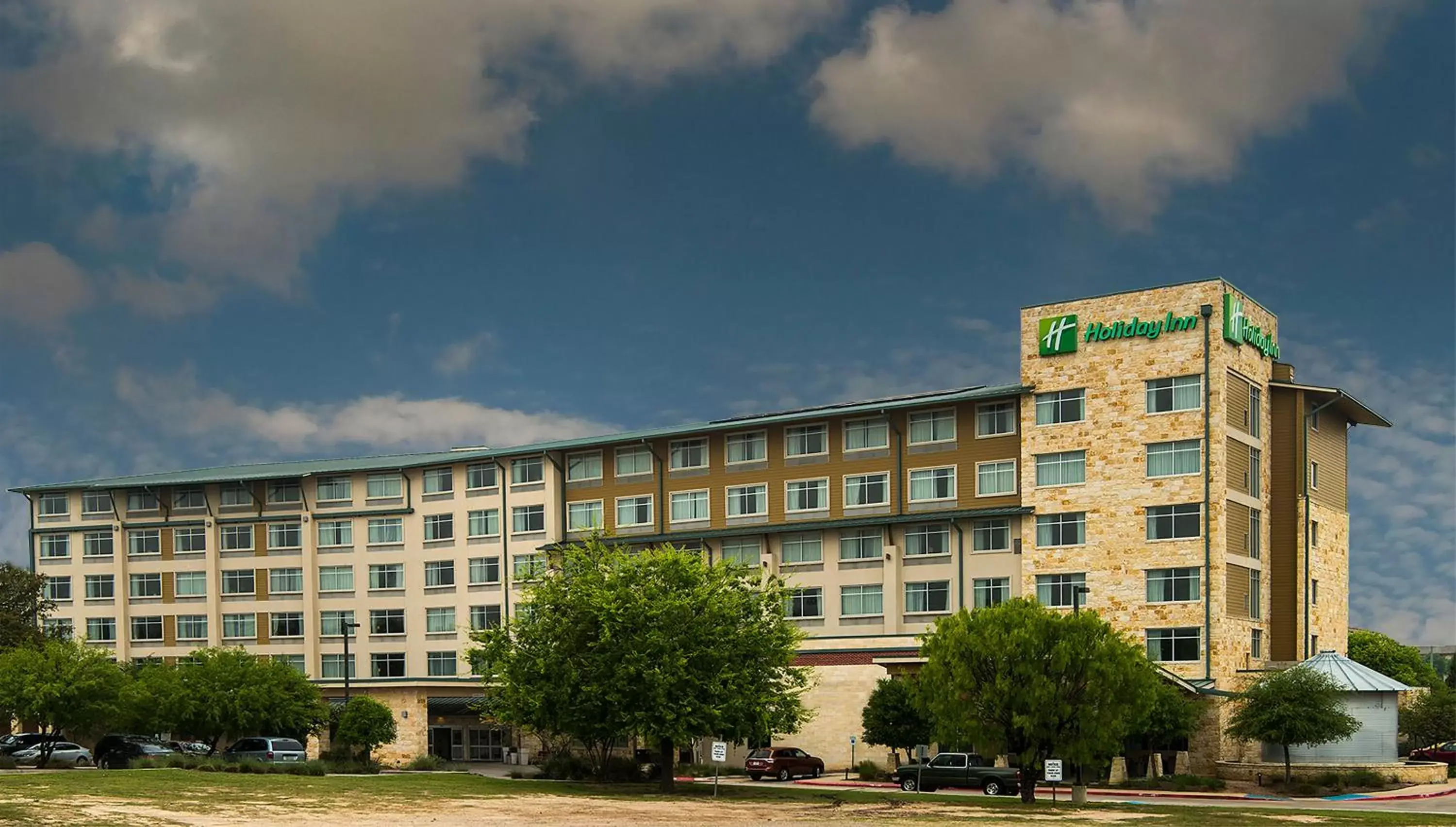 Property Building in Holiday Inn San Antonio Northwest- SeaWorld Area, an IHG Hotel