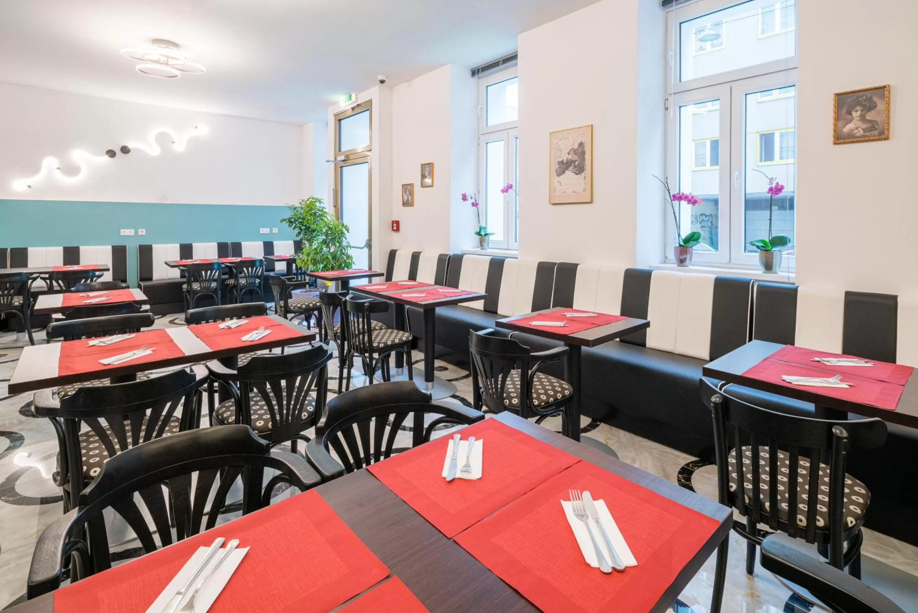 Buffet breakfast in Best Western Plus Celebrity Suites