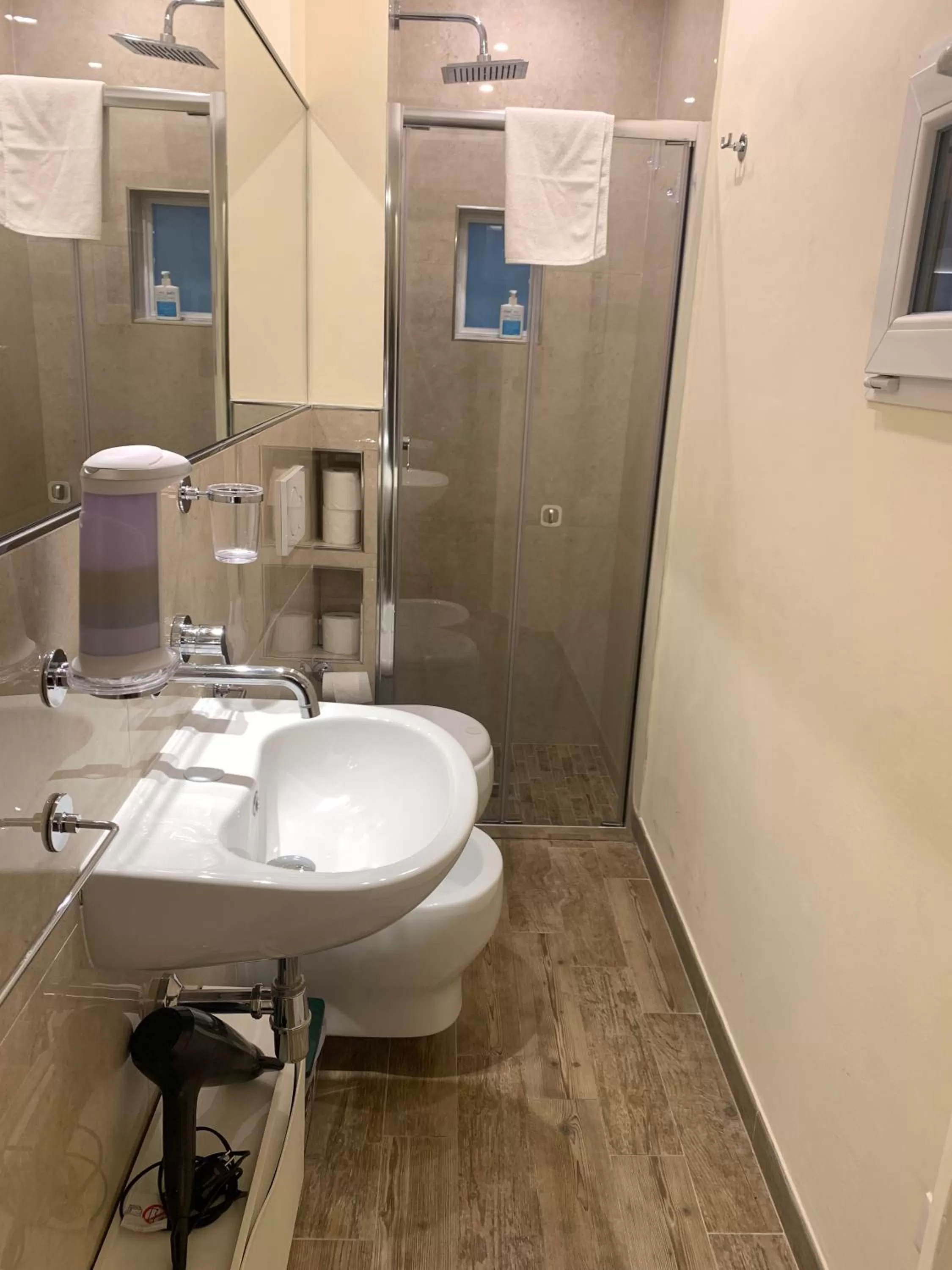 Shower, Bathroom in GB apartments