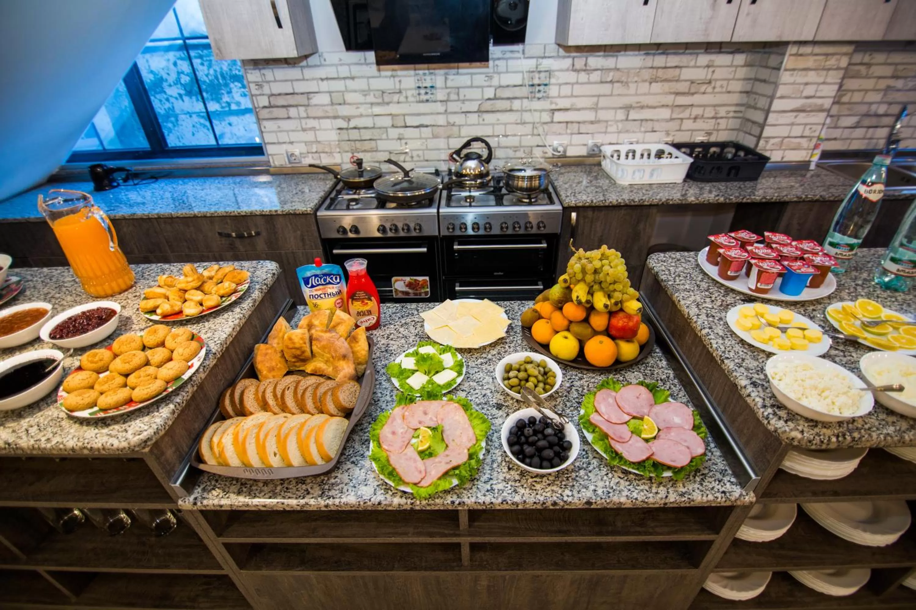 Buffet breakfast in Milano Palace Borjomi