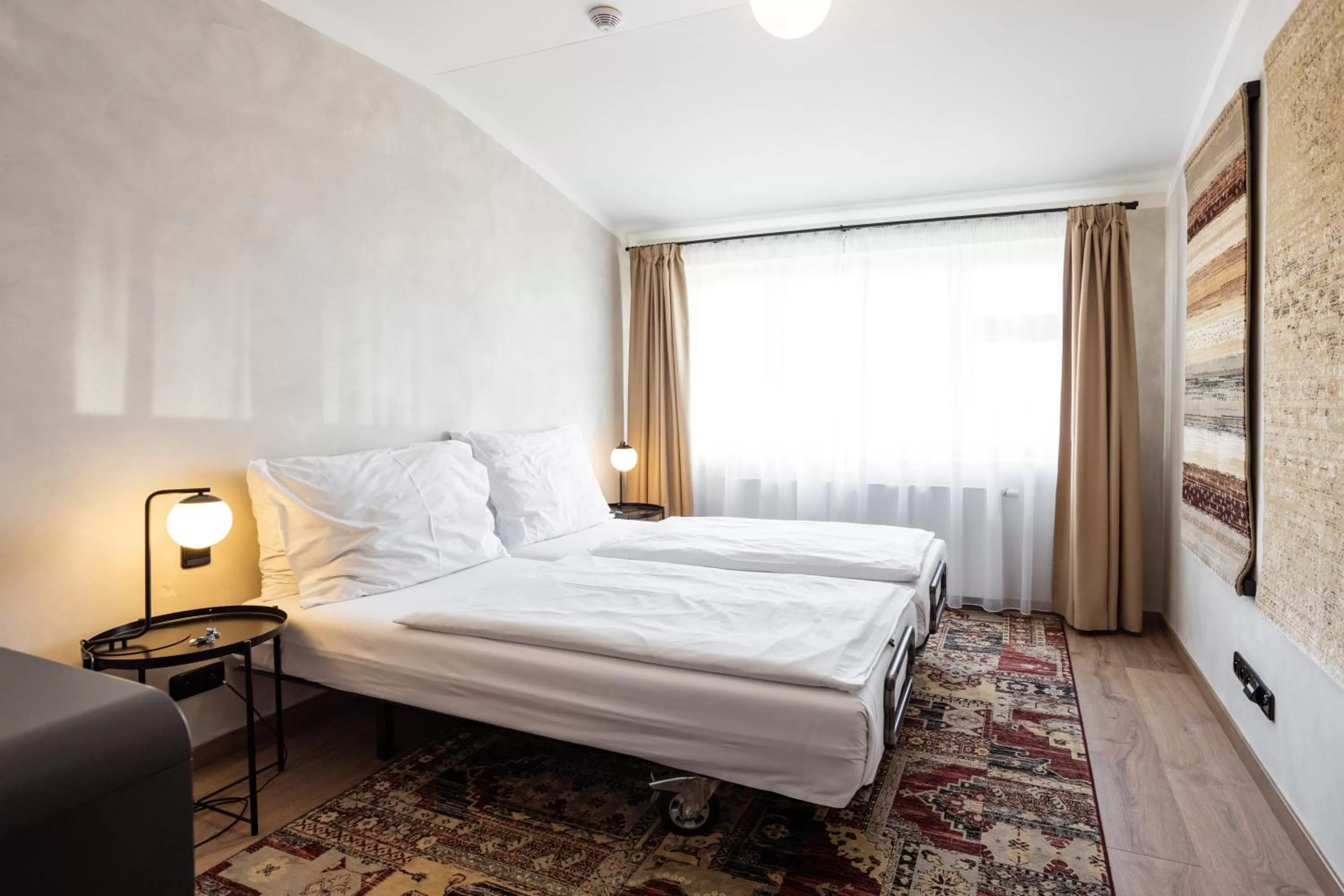 Bedroom, Bed in Miss Sophie's Downtown