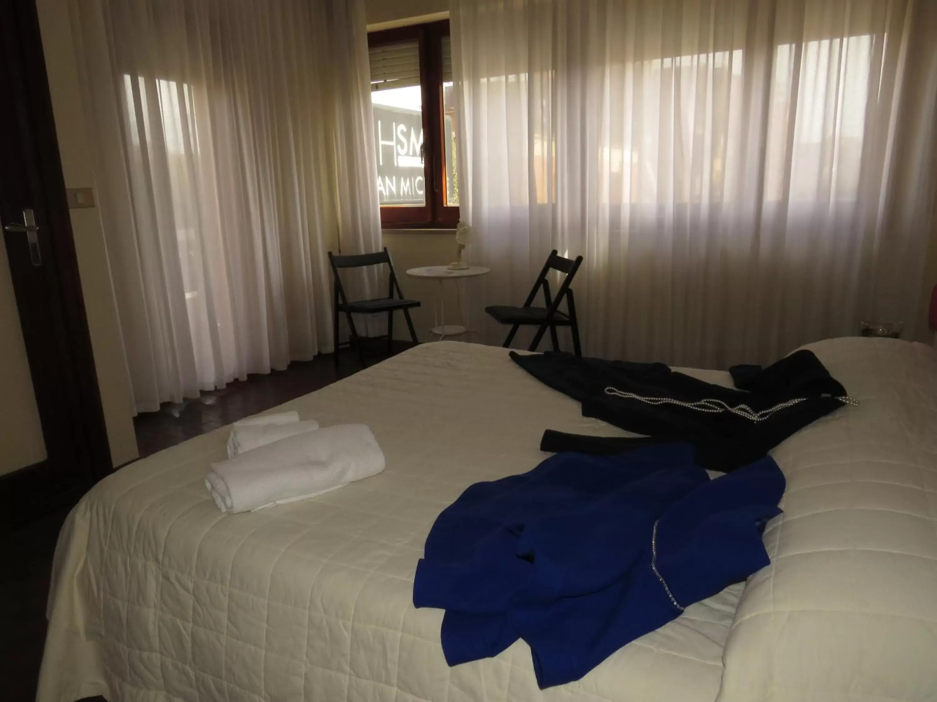 Bedroom, Bed in Hotel San Michele