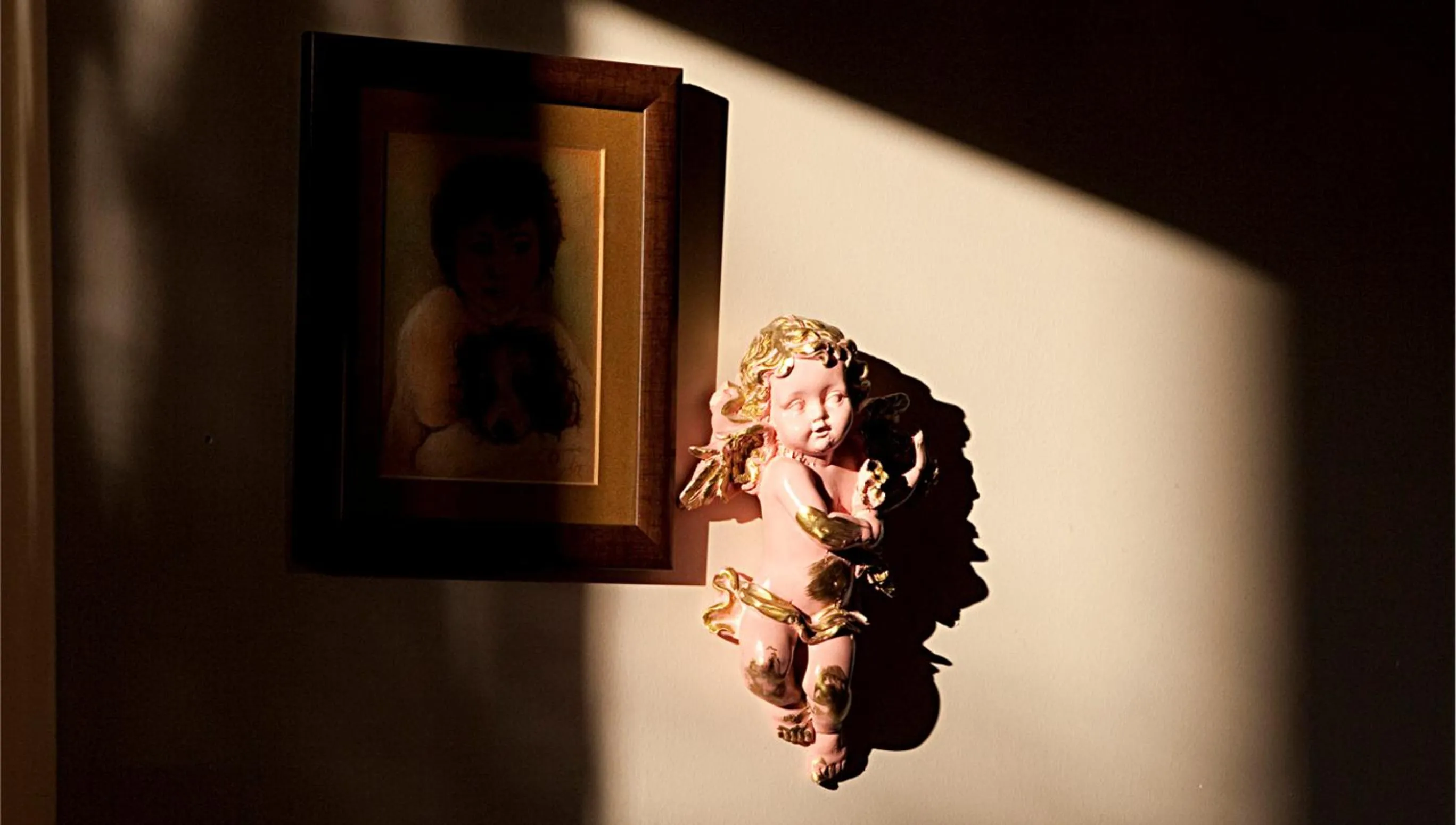 Decorative detail in Kitapevi Hotel