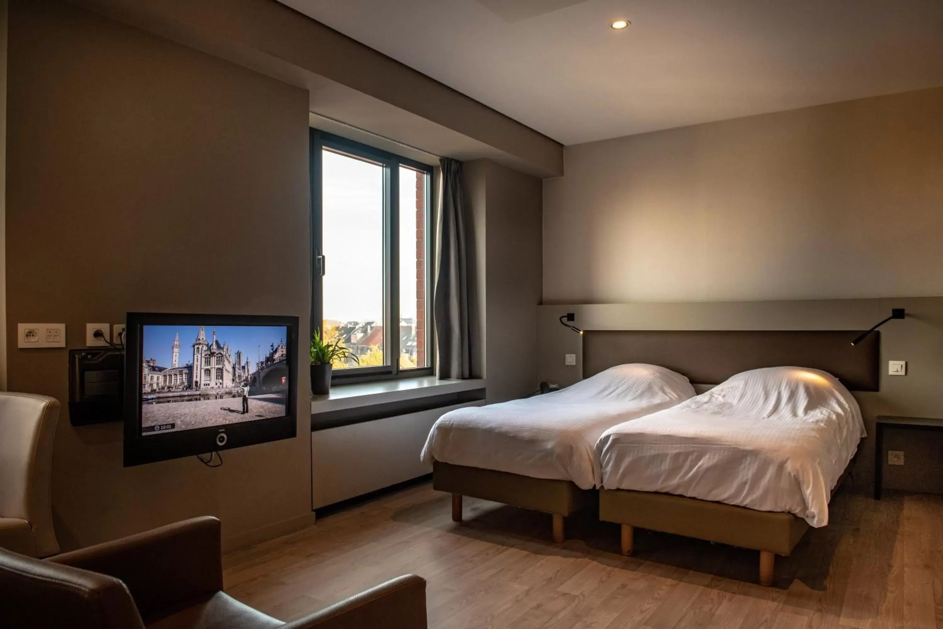 TV and multimedia, Bed in Castelnou Aparthotel