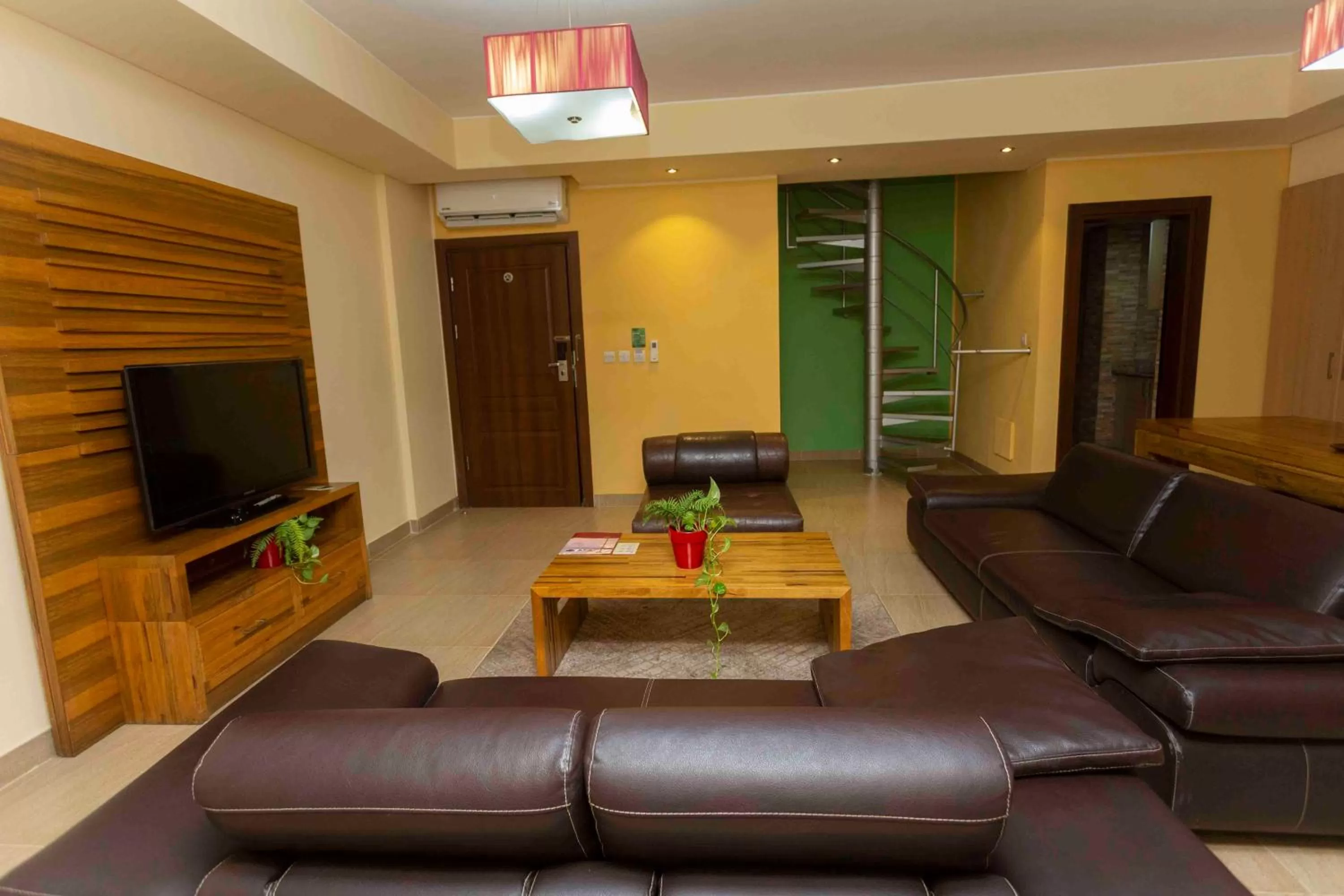 Roots Hotel Apartment